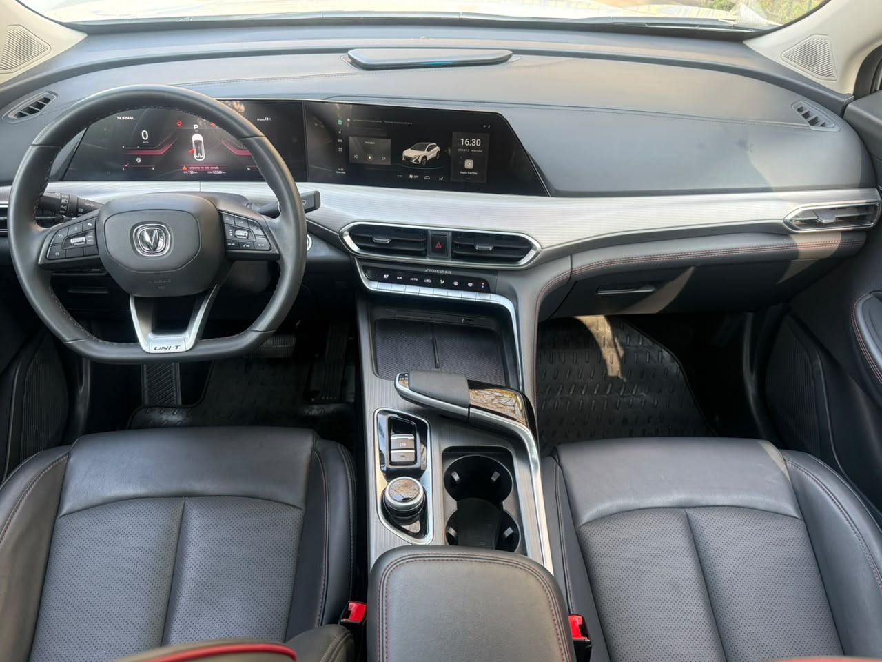Changan Uni-T — foto 18 de 20