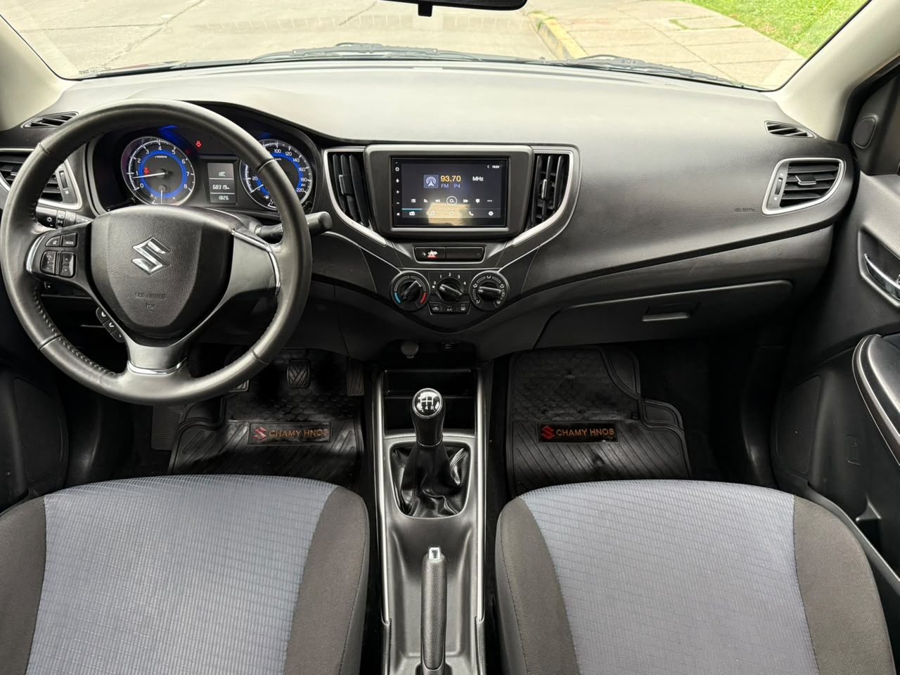 Suzuki Baleno Gls Hb — foto 12 de 20