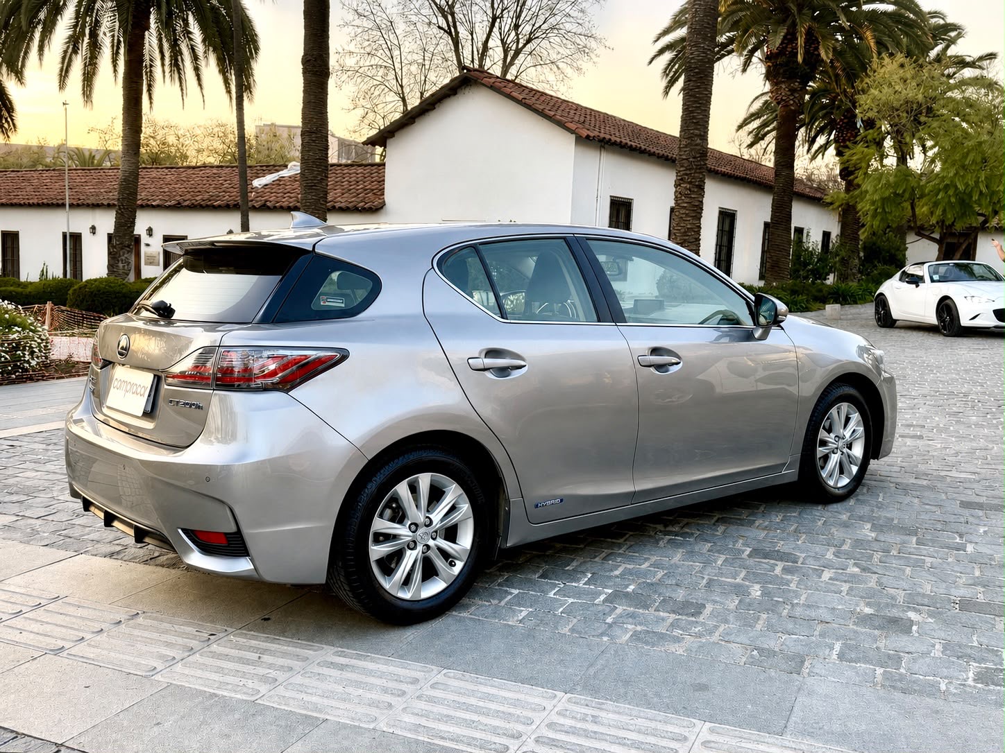 Lexus Ct200H Hb — foto 3 de 20