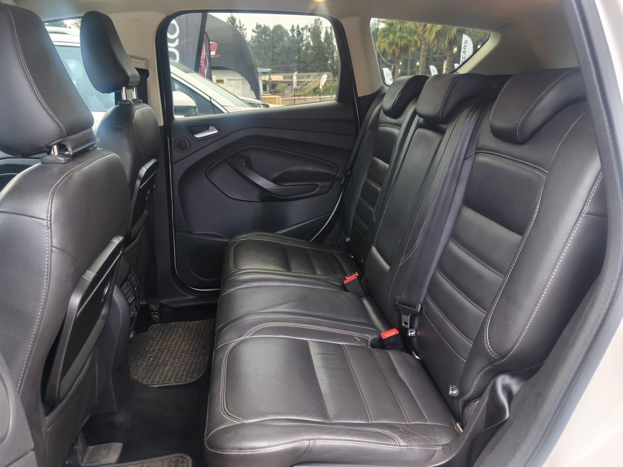 Ford Escape — foto 15 de 15