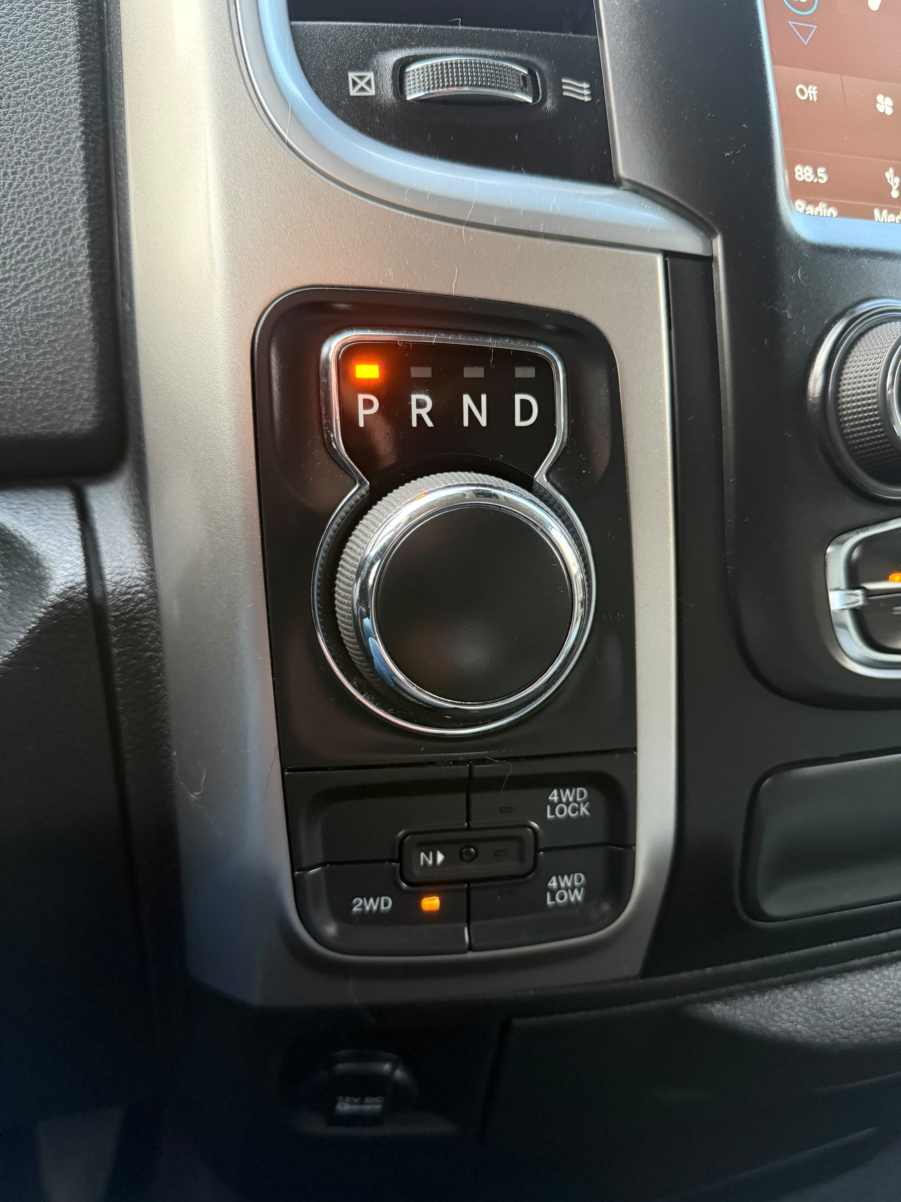 RAM 1500 Quad Slt — foto 16 de 20