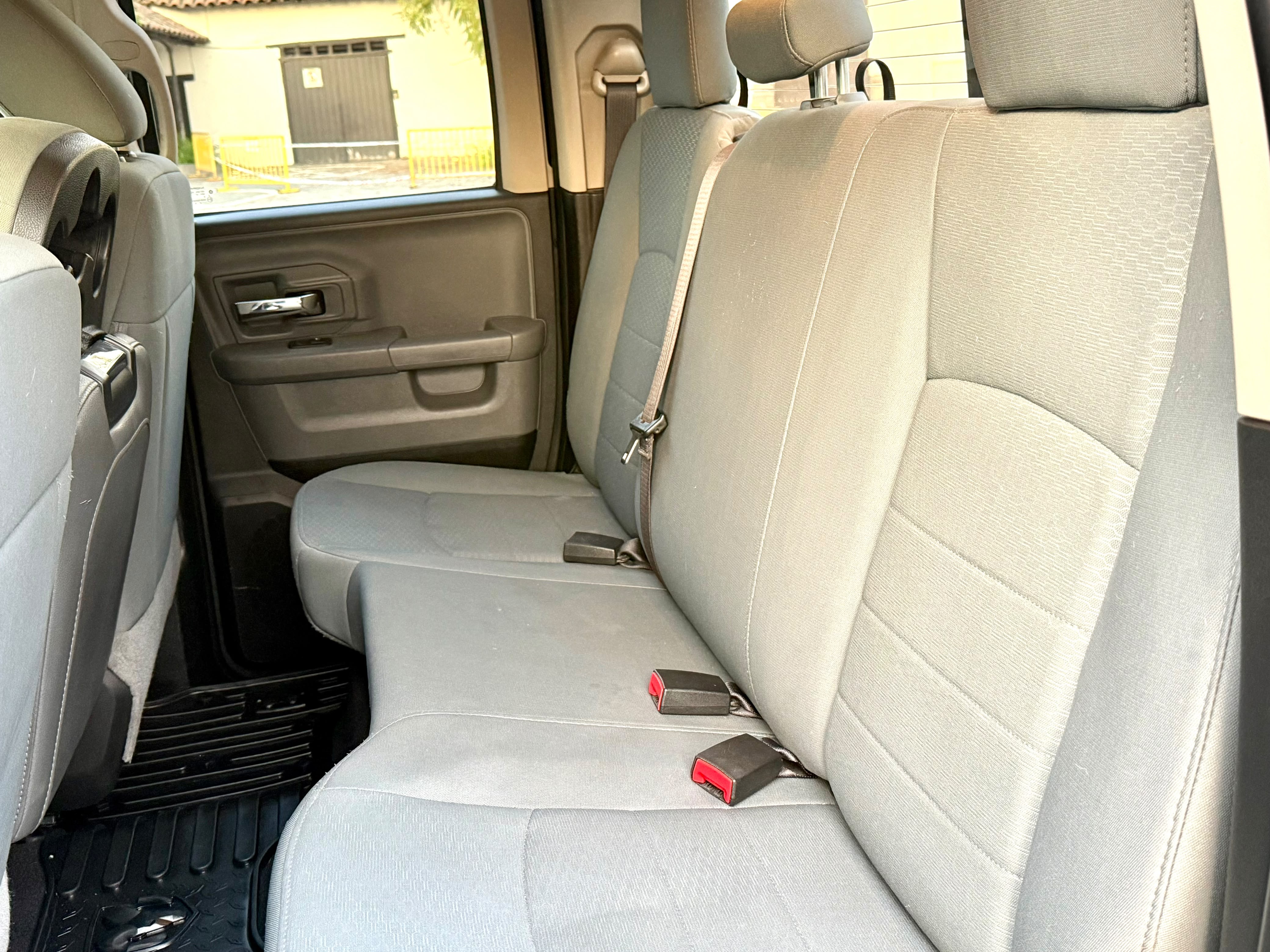 RAM 1500 Quad Slt — foto 20 de 20
