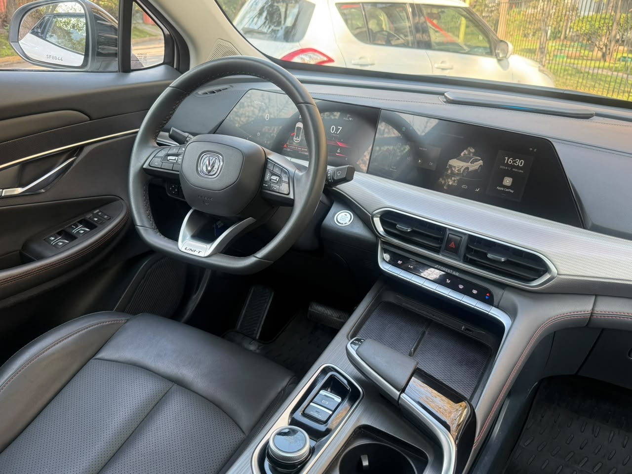Changan Uni-T — foto 17 de 20