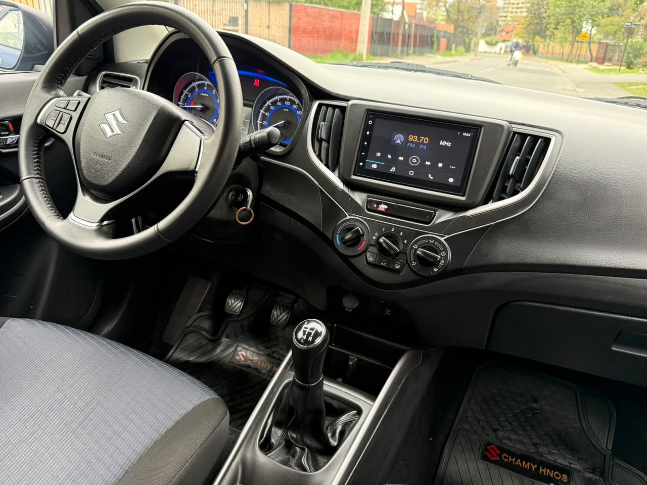 Suzuki Baleno Gls Hb — foto 13 de 20
