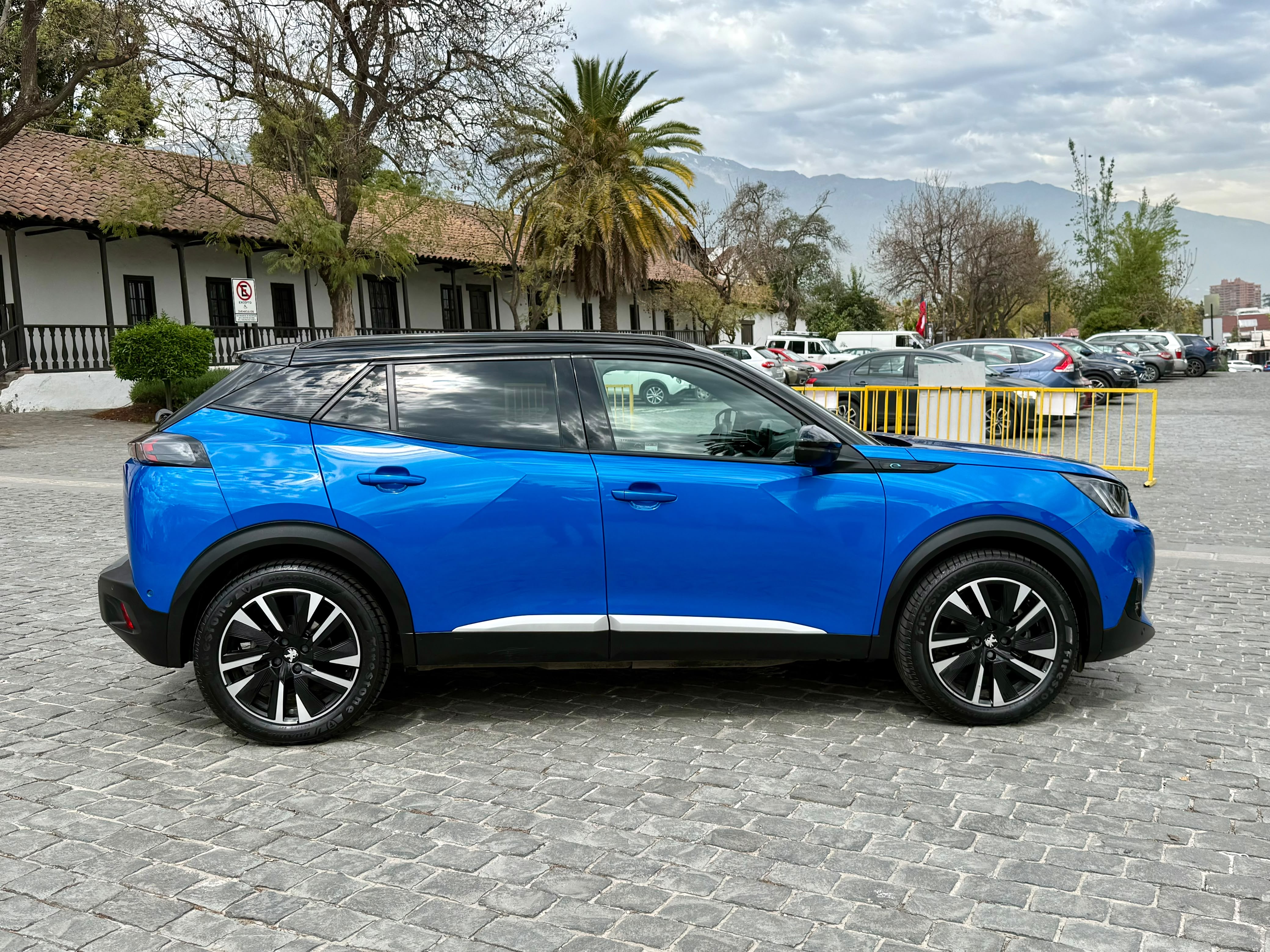 Peugeot 2008 Gt Eléctric — foto 6 de 20