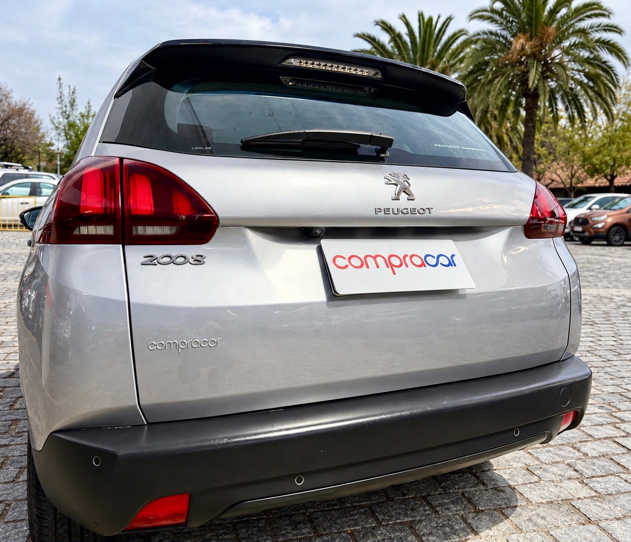 Peugeot 2008 Active Blue Hdi — foto 10 de 15
