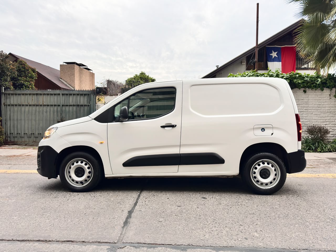 Citroën Berlingo K9 — foto 4 de 15