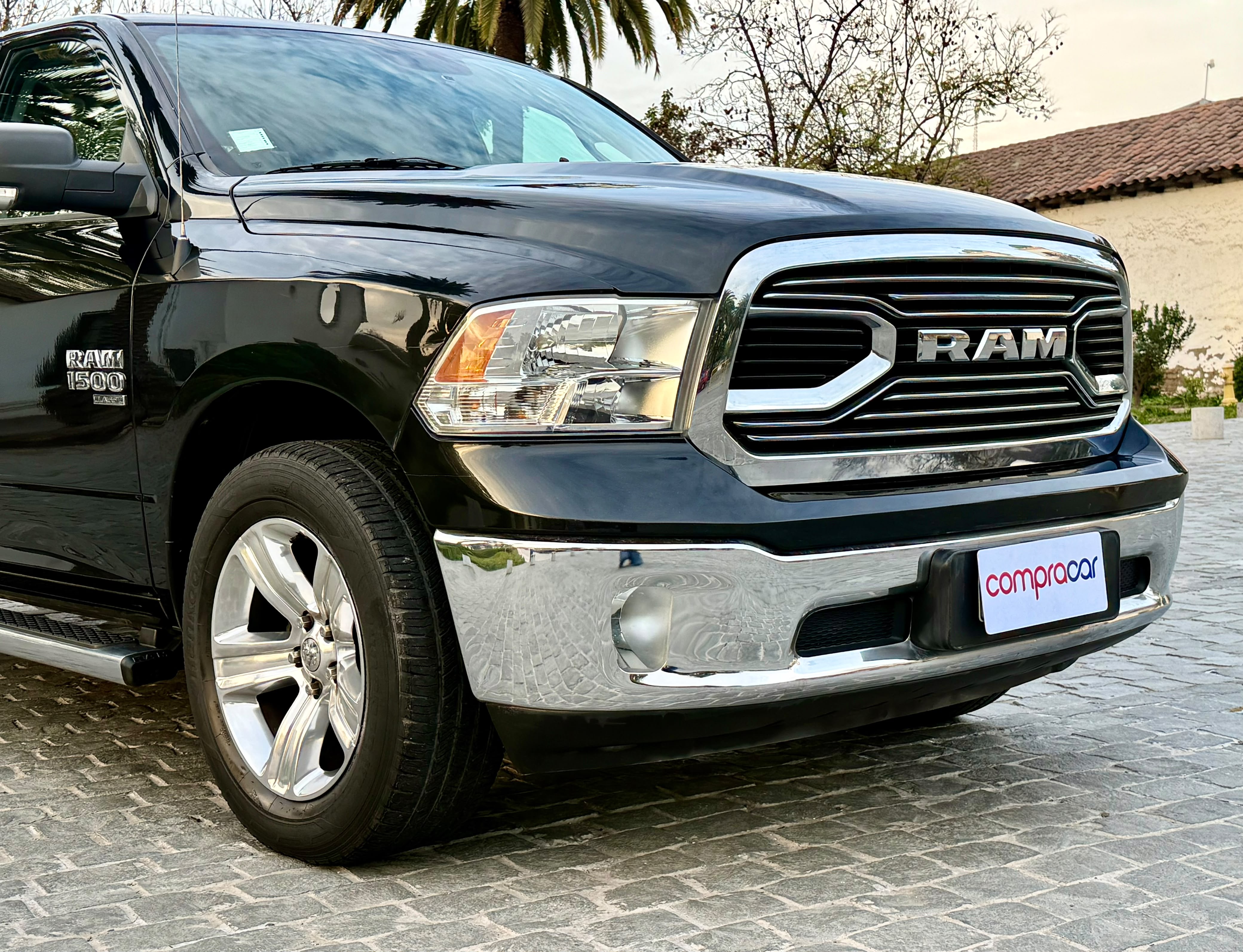 RAM 1500 Quad Slt — foto 8 de 20