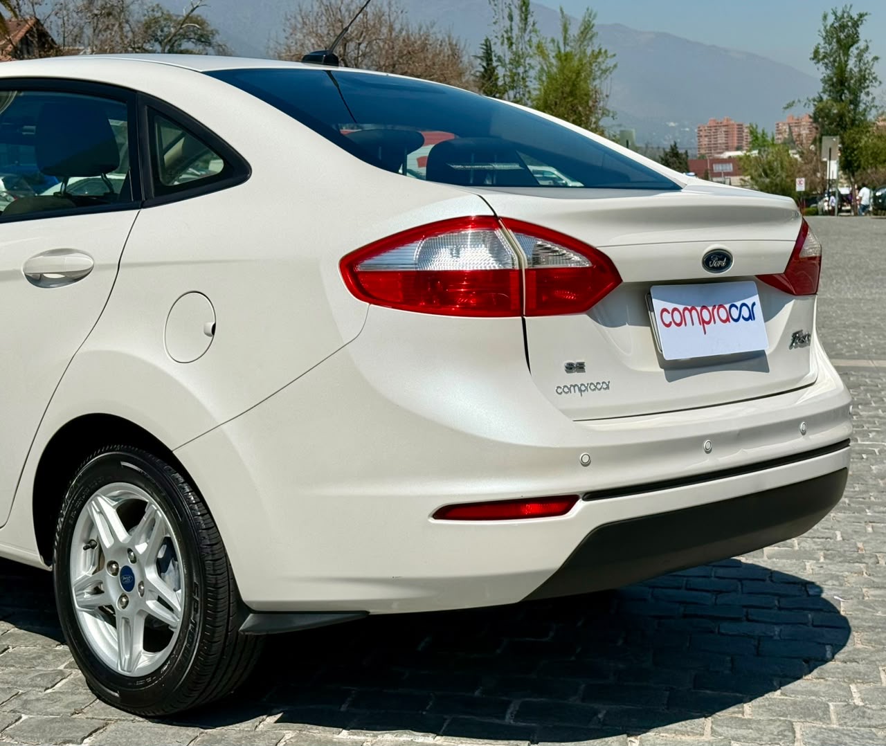 Ford Fiesta — foto 10 de 20