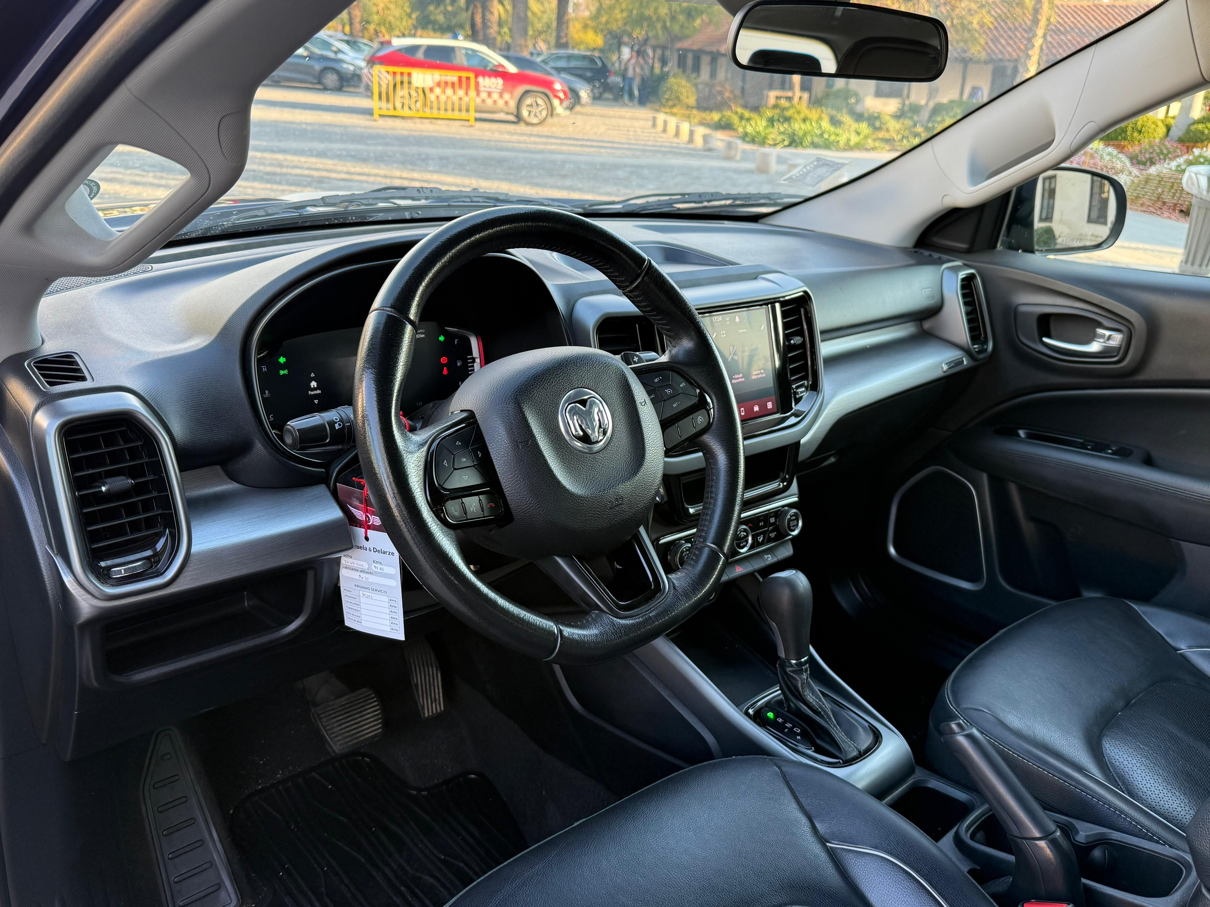 RAM 1000 Big Horn 1.8 At Dcab — foto 18 de 21
