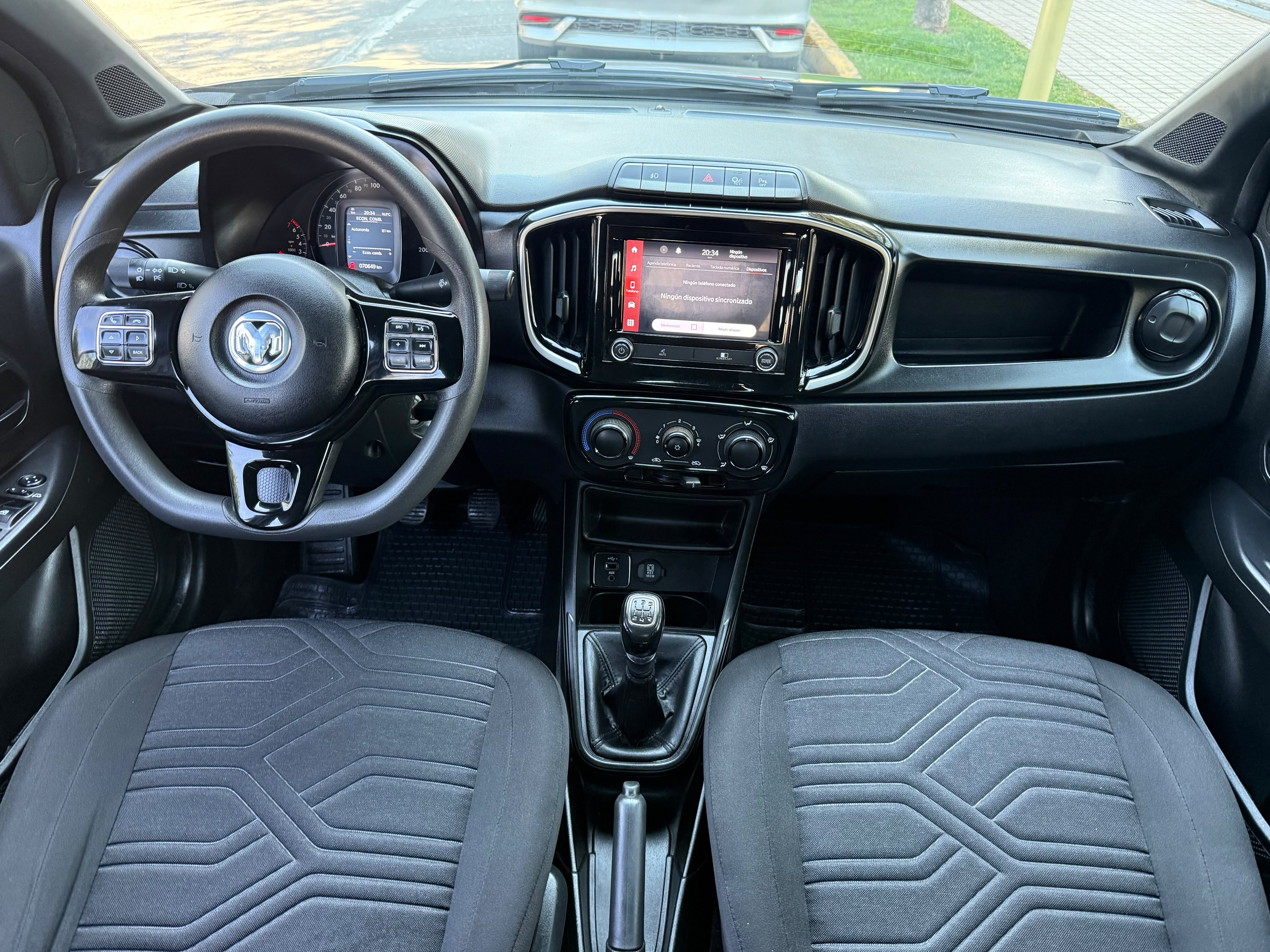 RAM 700 Big Horn Cd — foto 15 de 20
