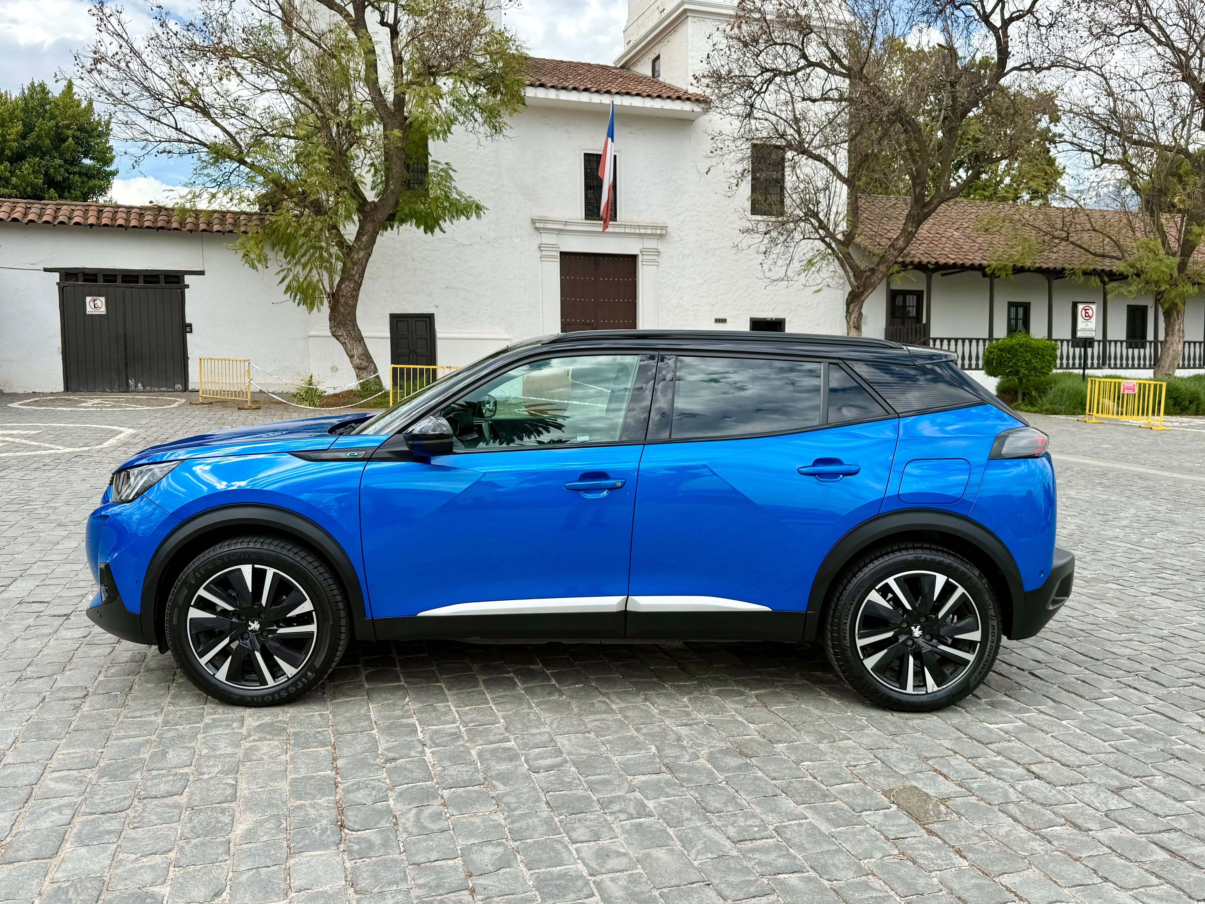 Peugeot 2008 Gt Eléctric — foto 5 de 20