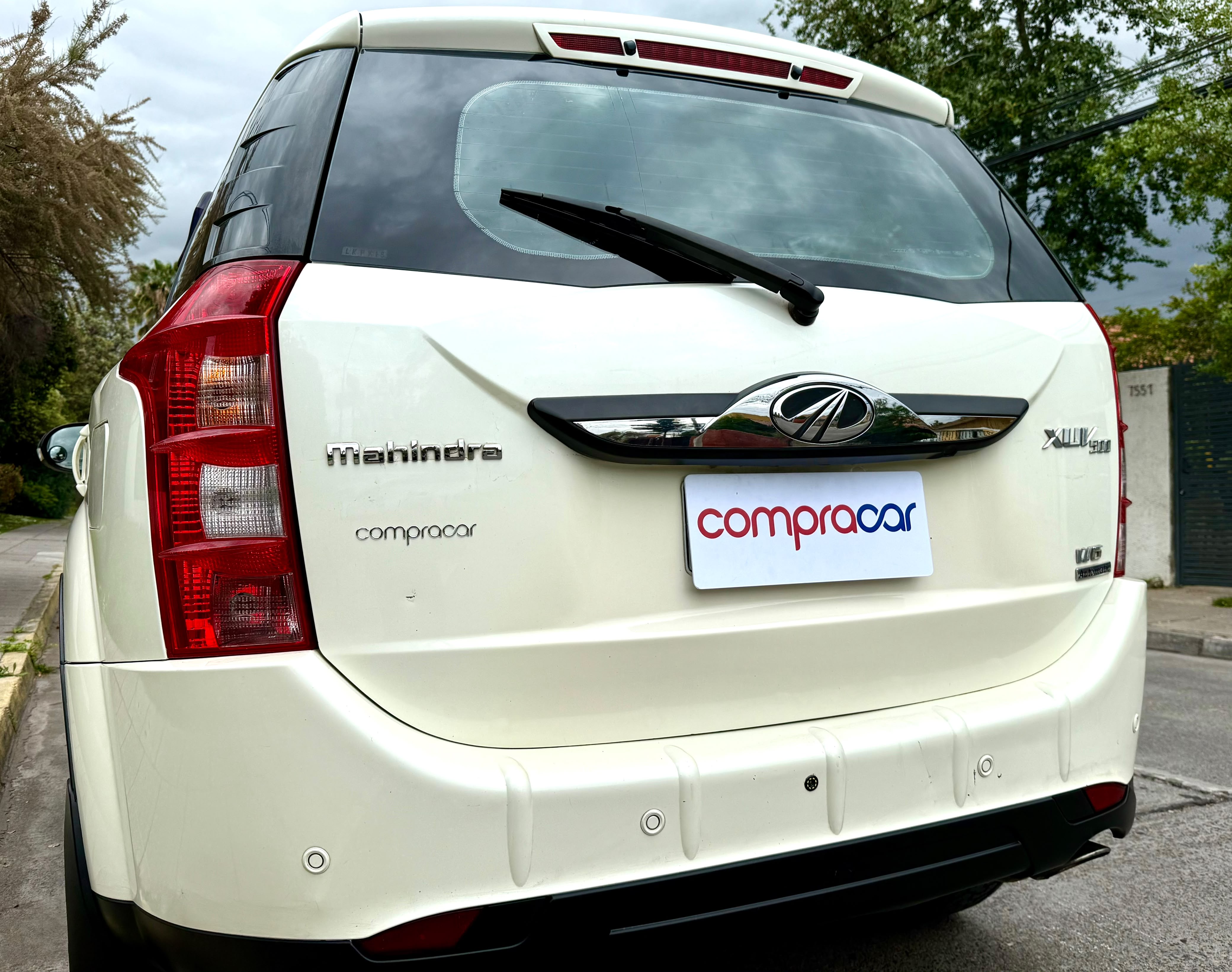 Mahindra Xuv500 — foto 10 de 20