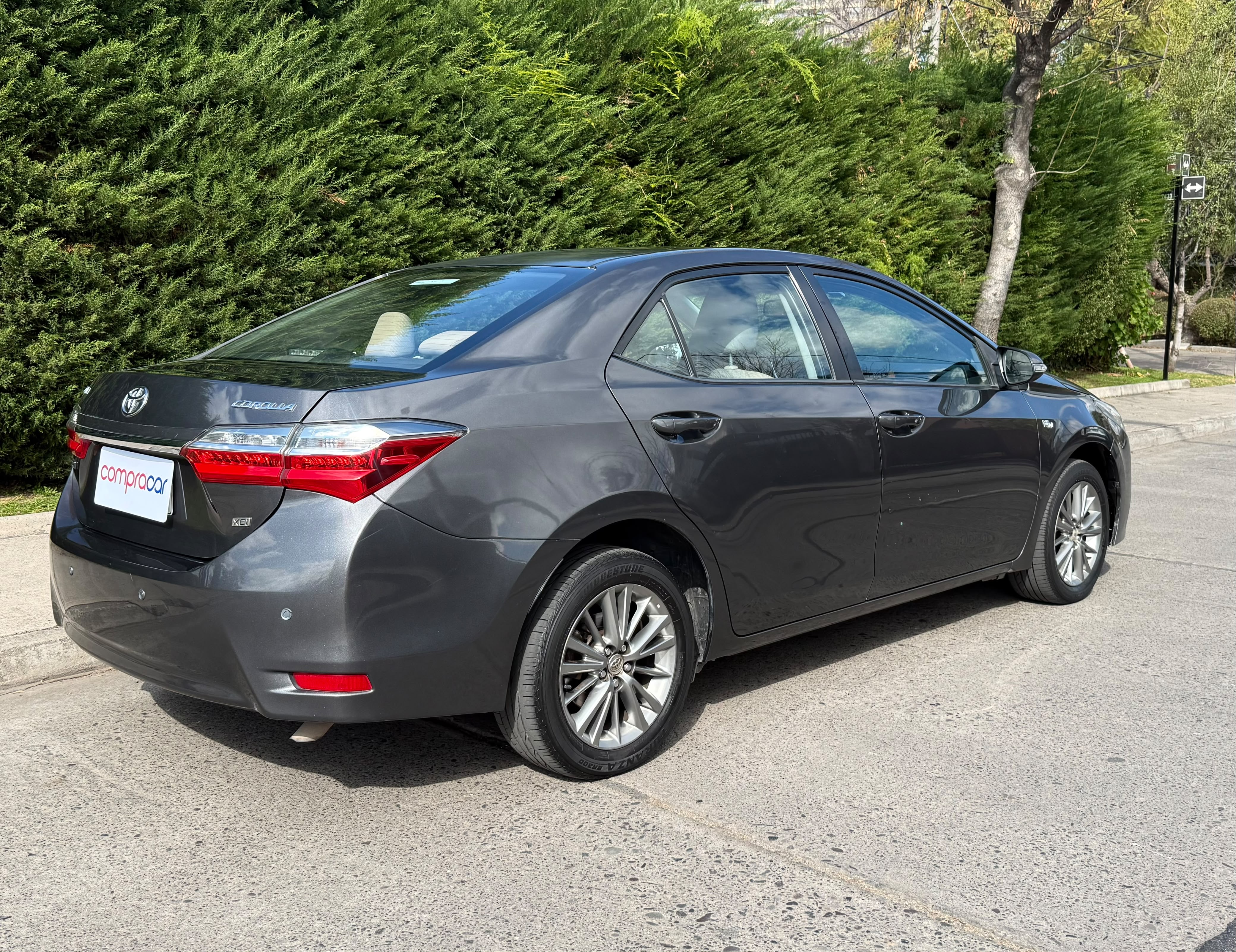 Toyota Corolla — foto 3 de 20