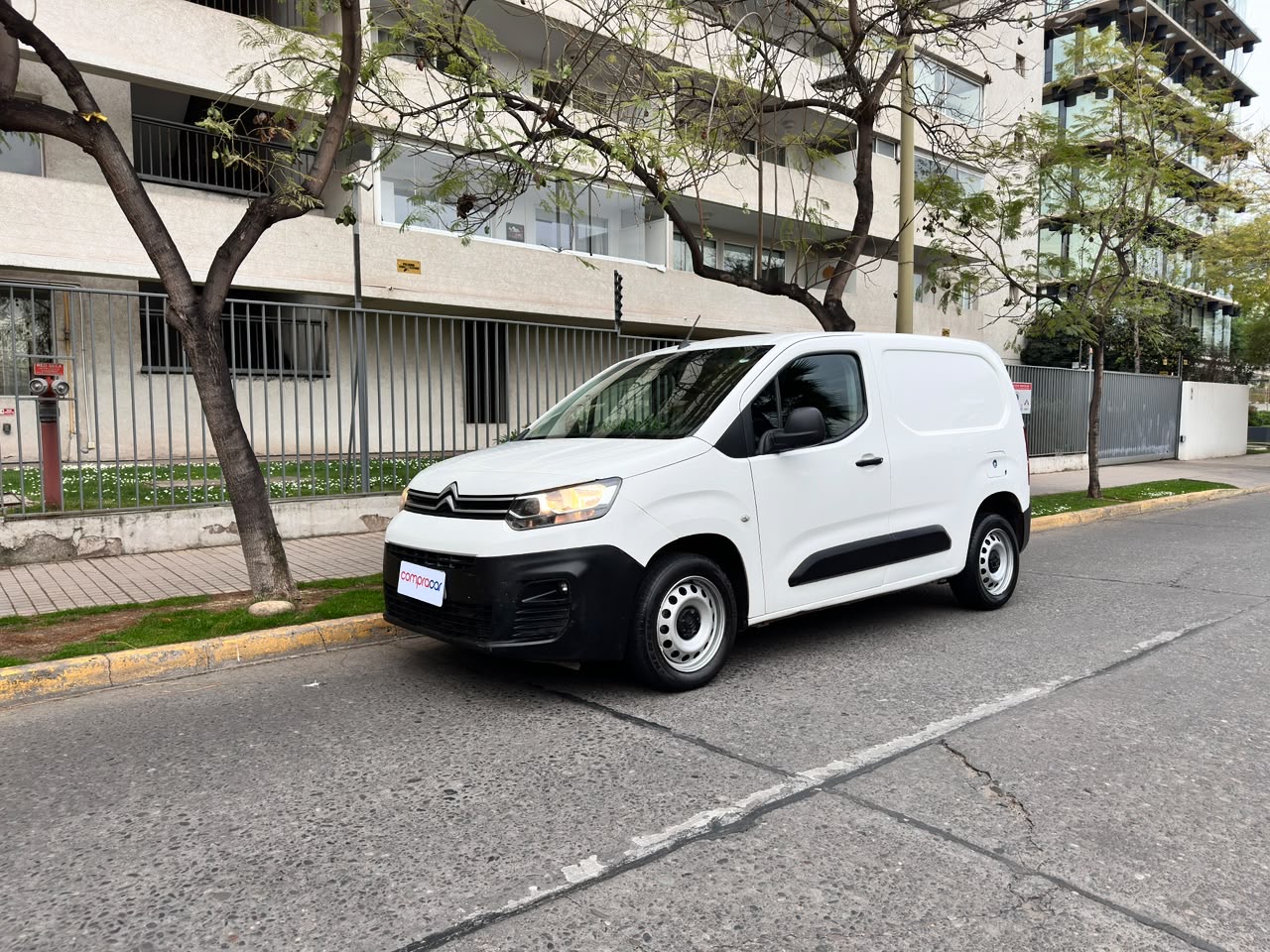 Citroën Berlingo K9 — foto 14 de 15