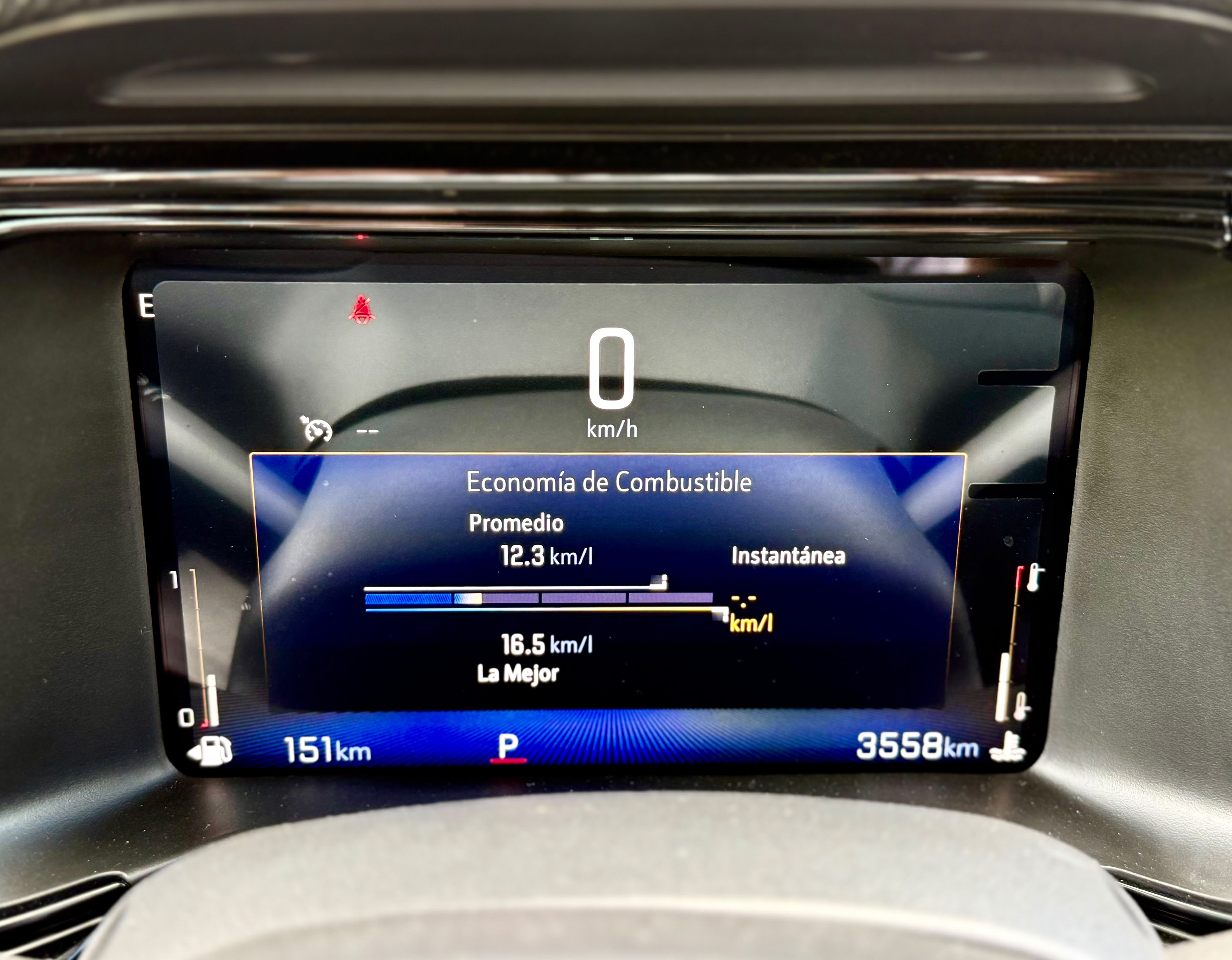 Chevrolet Montana Premier — foto 16 de 20