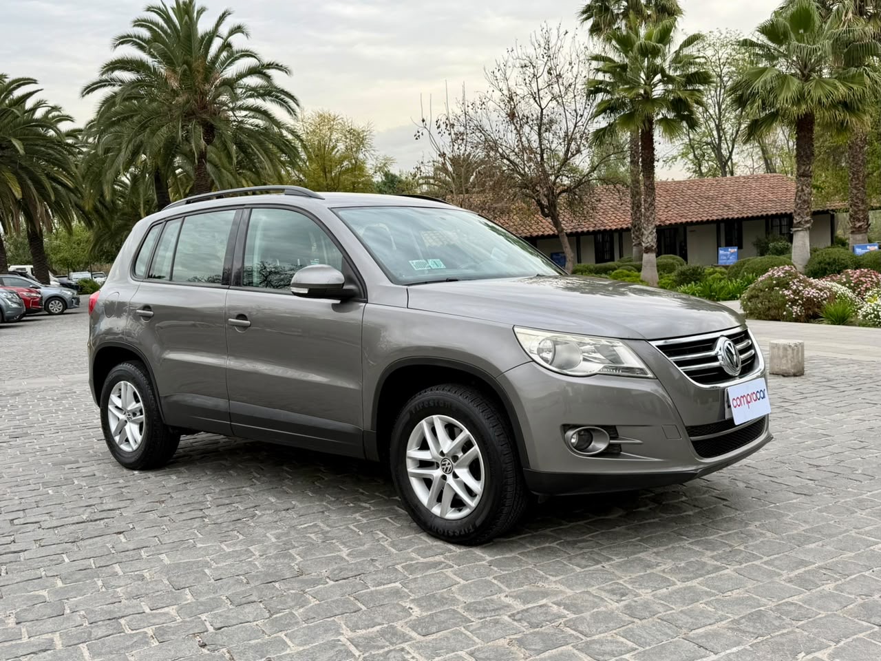 Volkswagen Tiguan — foto 2 de 20