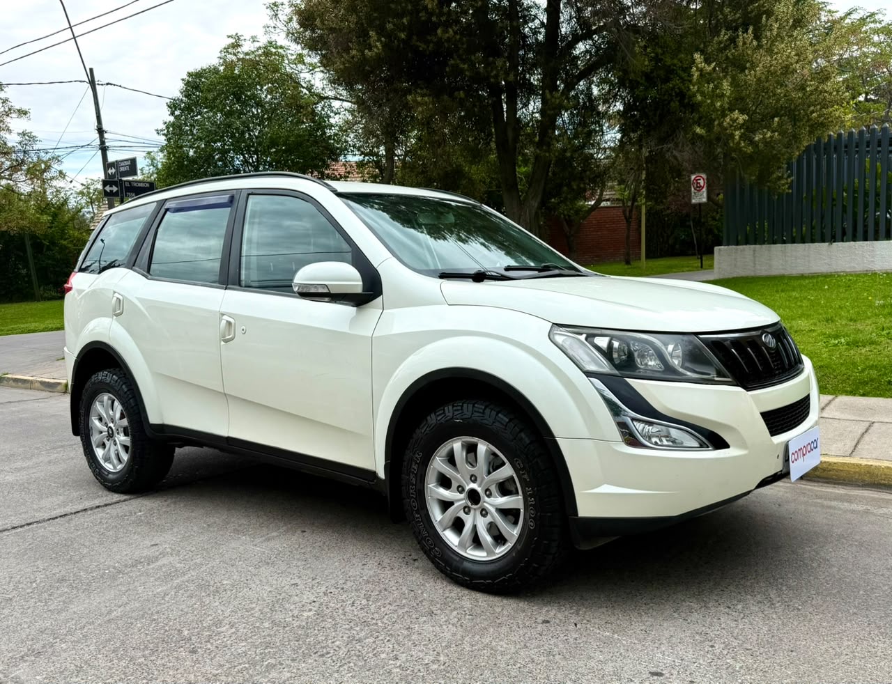 Mahindra Xuv500 — foto 2 de 20