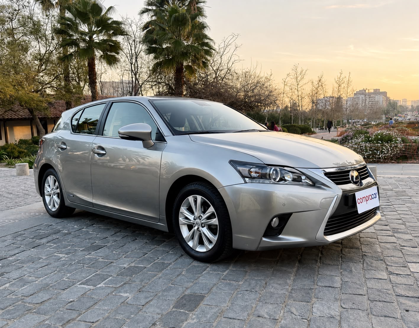 Lexus Ct200H Hb — foto 2 de 20