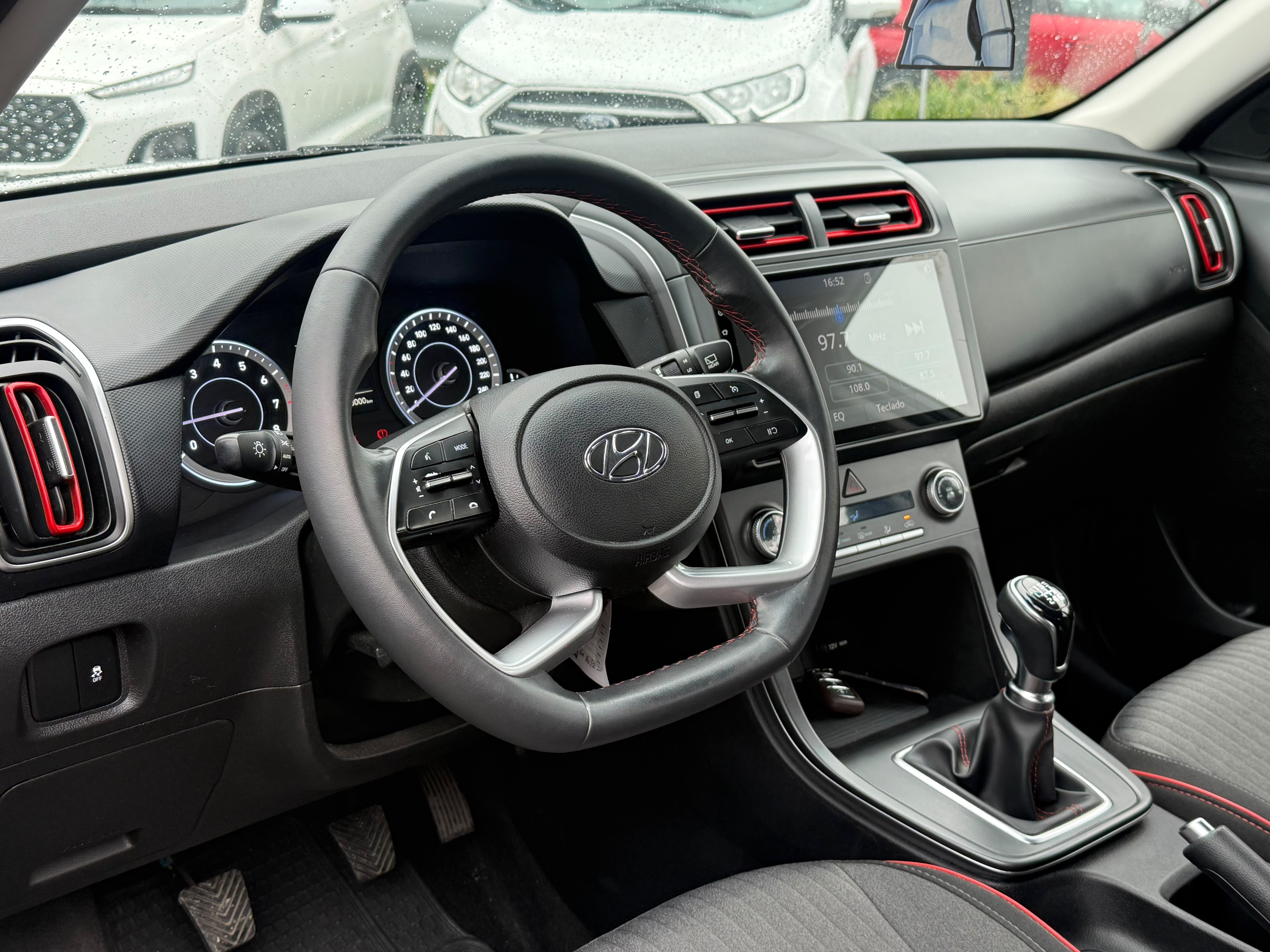 Hyundai Creta Su21 — foto 13 de 15