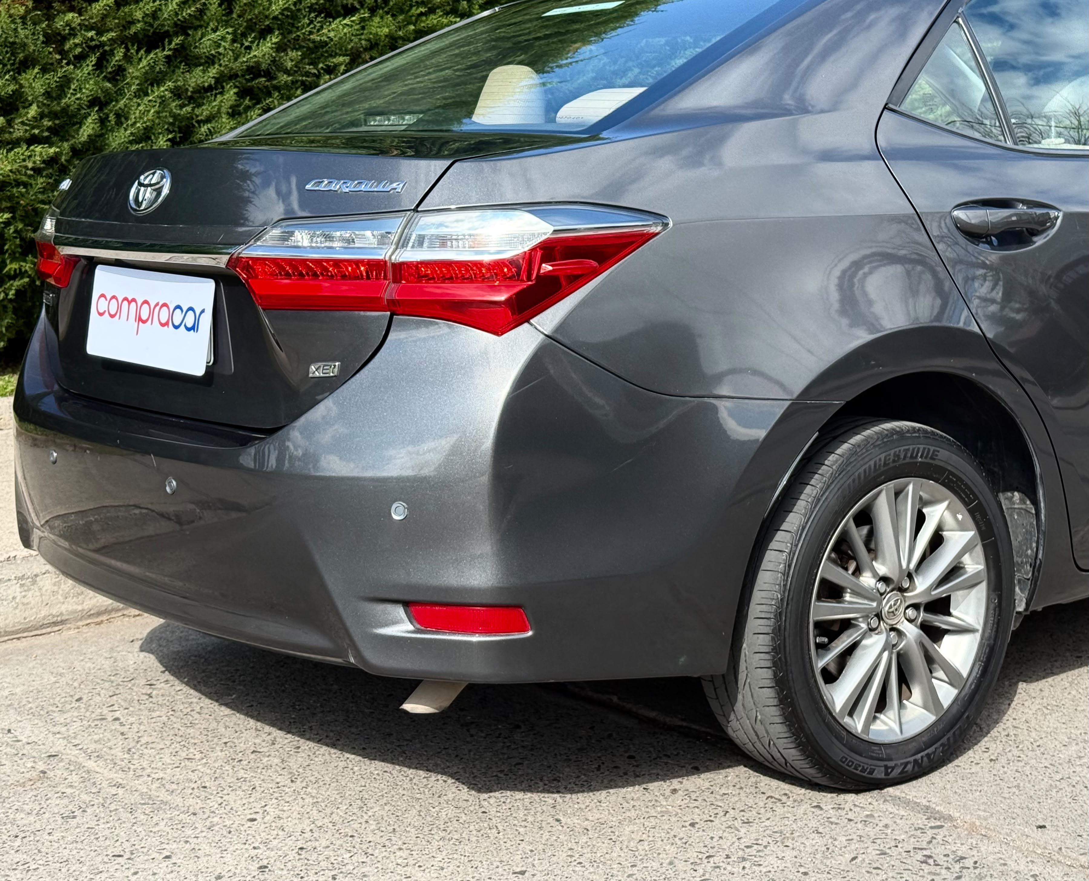 Toyota Corolla — foto 11 de 20