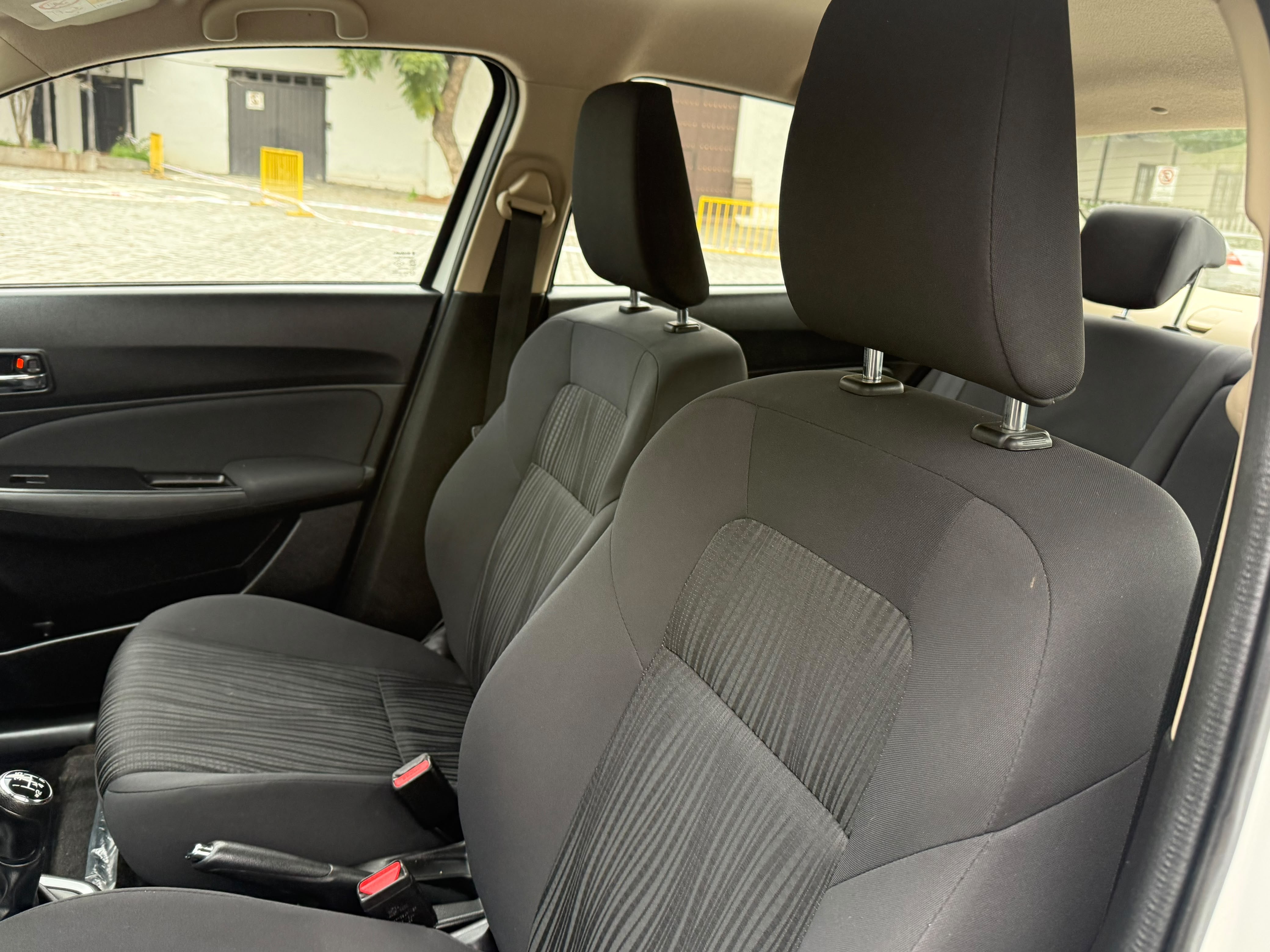 Suzuki Dzire Gl Sport — foto 19 de 20