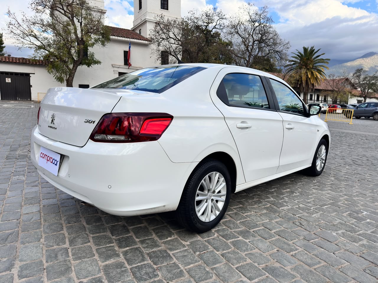 Peugeot 301 Active Hdi — foto 3 de 18