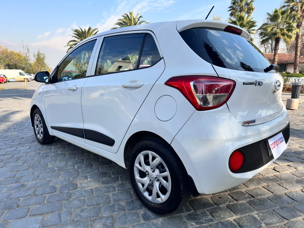 Hyundai Grand I10 — foto 4 de 18