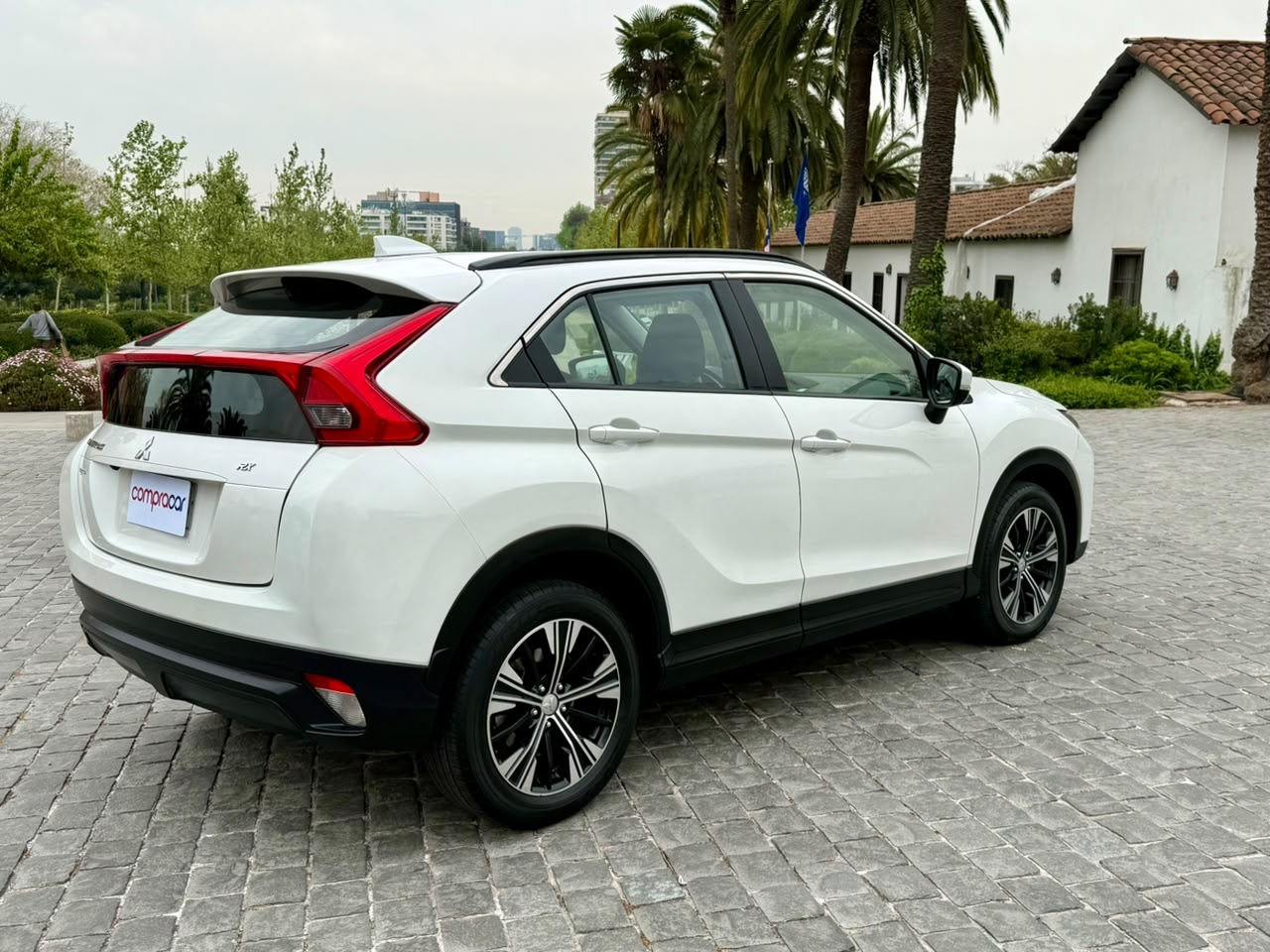 Mitsubishi Eclipse Cross Rx — foto 3 de 20
