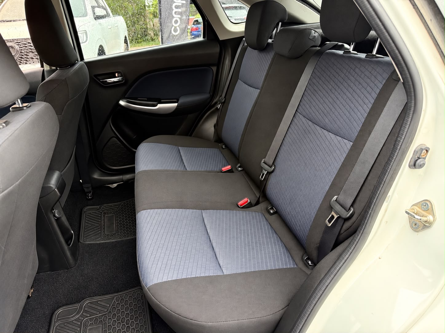 Suzuki Baleno Glx1.4 Hb — foto 15 de 15