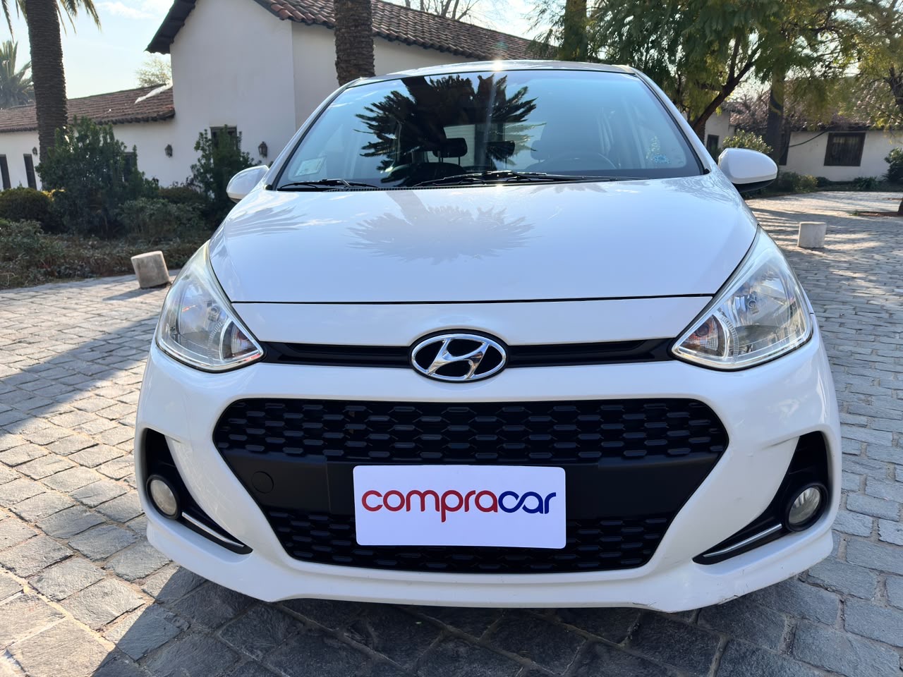 Hyundai Grand I10 — foto 7 de 18