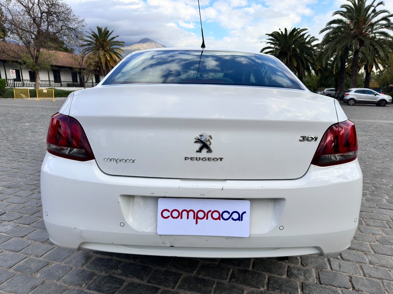 Peugeot 301 Active Hdi — foto 9 de 18