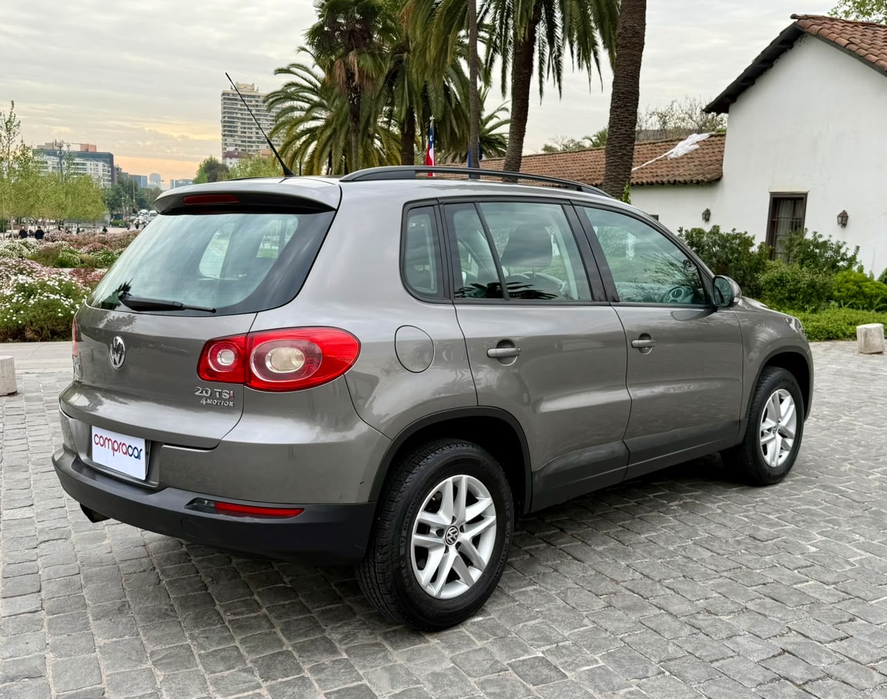Volkswagen Tiguan — foto 3 de 20