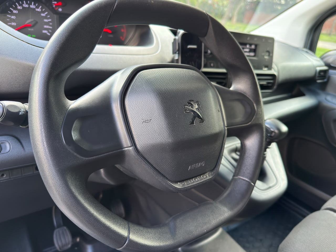 Peugeot Partner L1 Blue Hdi100 — foto 19 de 20