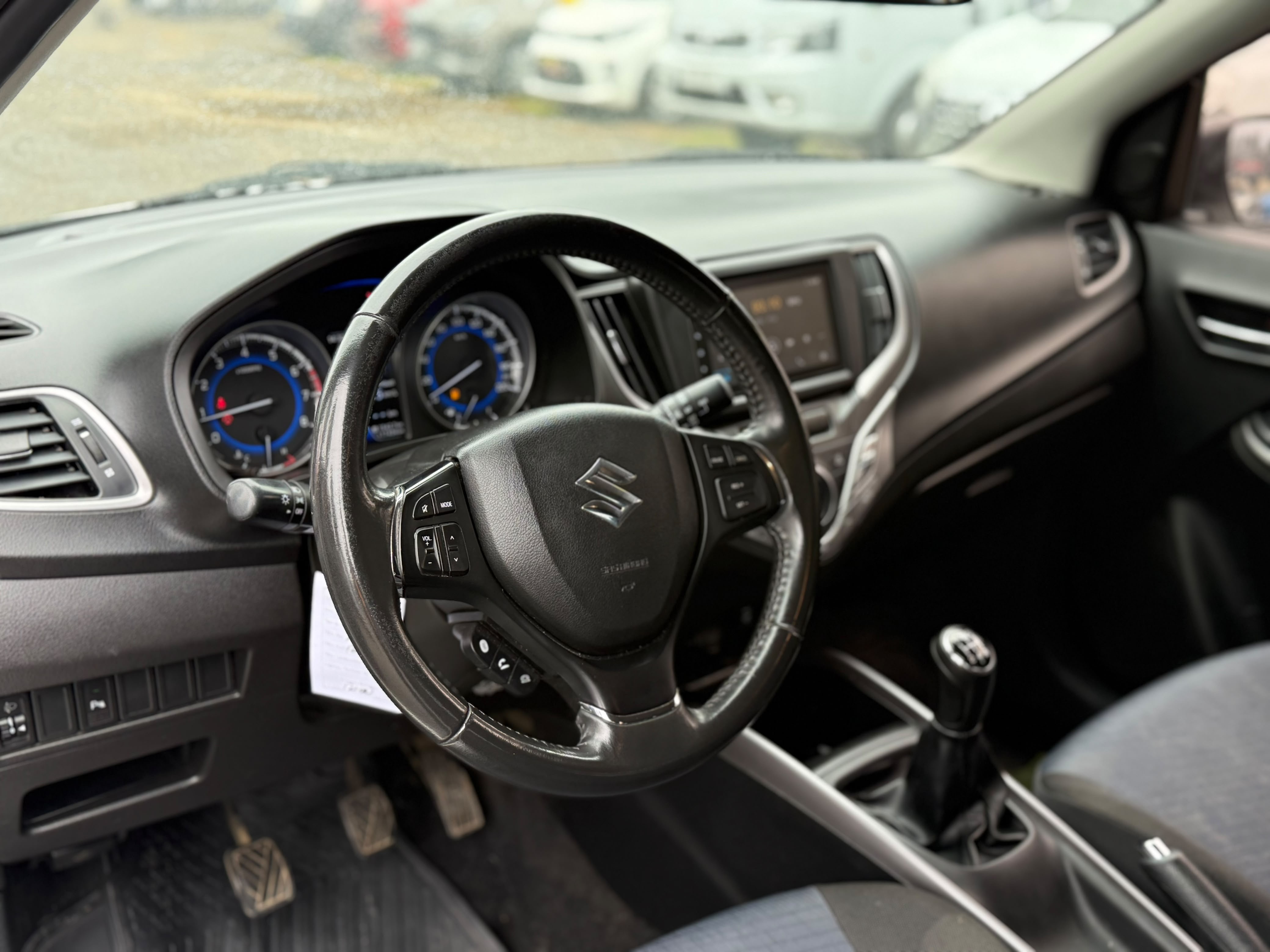 Suzuki Baleno Glx1.4 Hb — foto 14 de 15