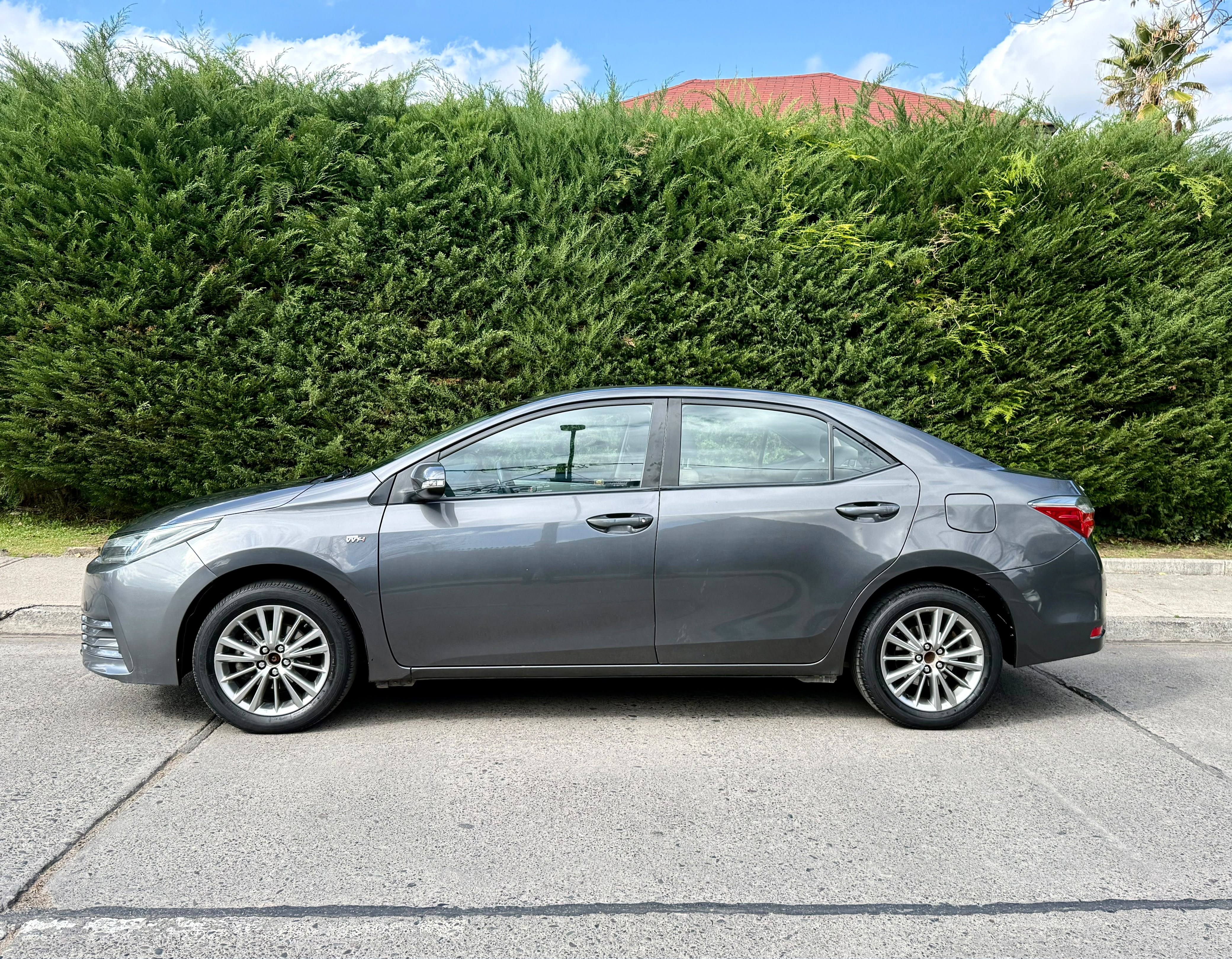 Toyota Corolla — foto 5 de 20