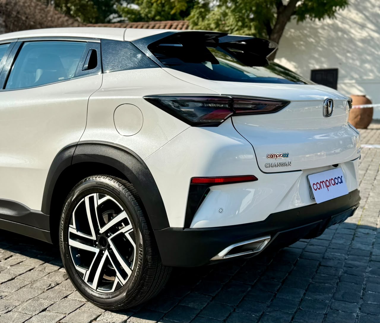 Changan Uni-T — foto 11 de 20