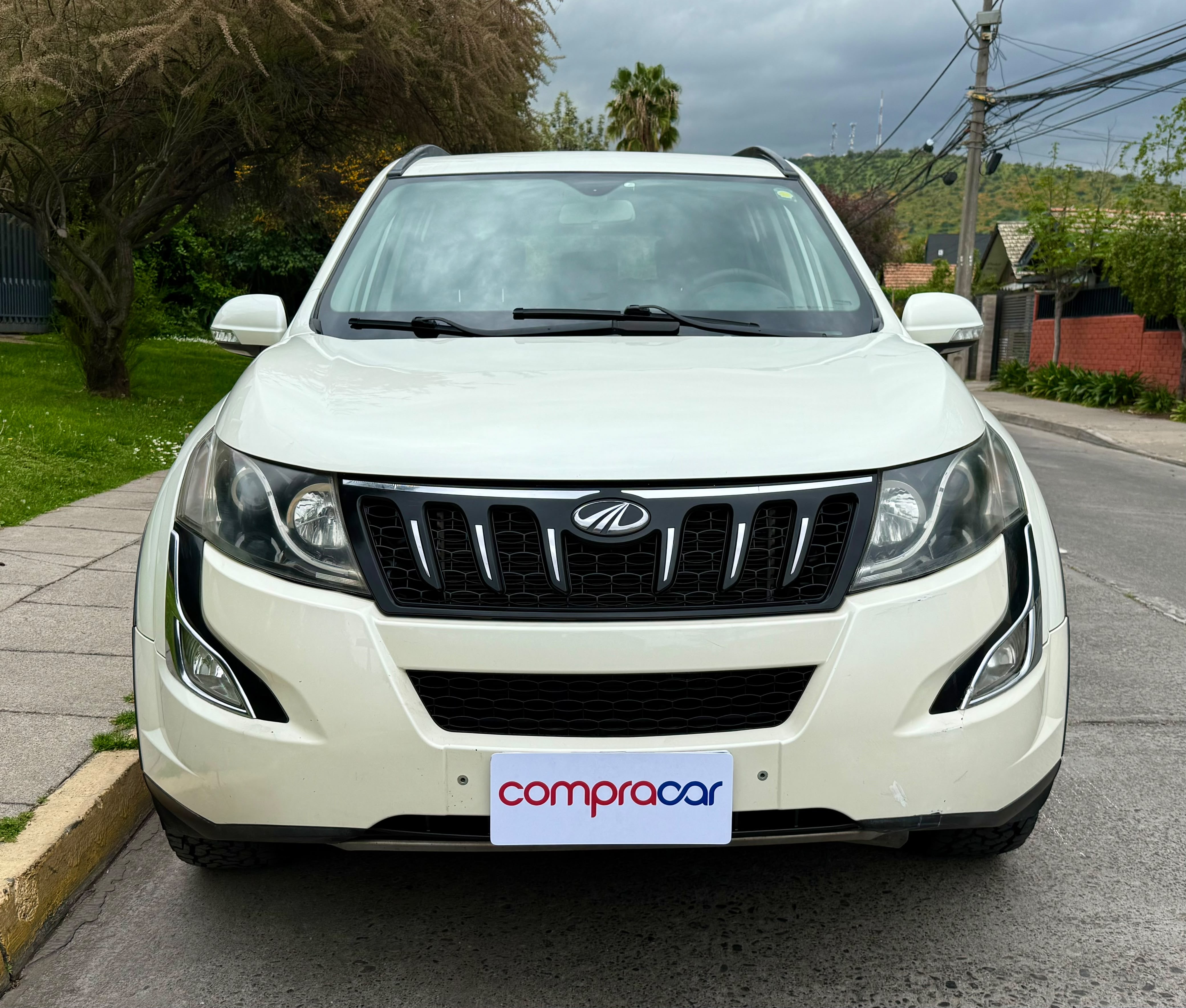 Mahindra Xuv500 — foto 7 de 20