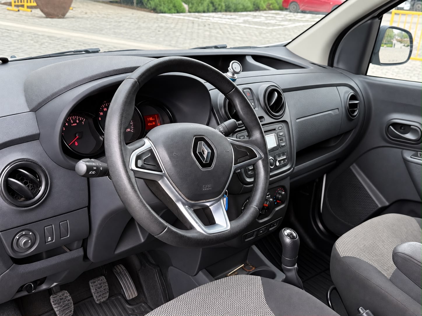 Renault Dokker Sohc — foto 14 de 16