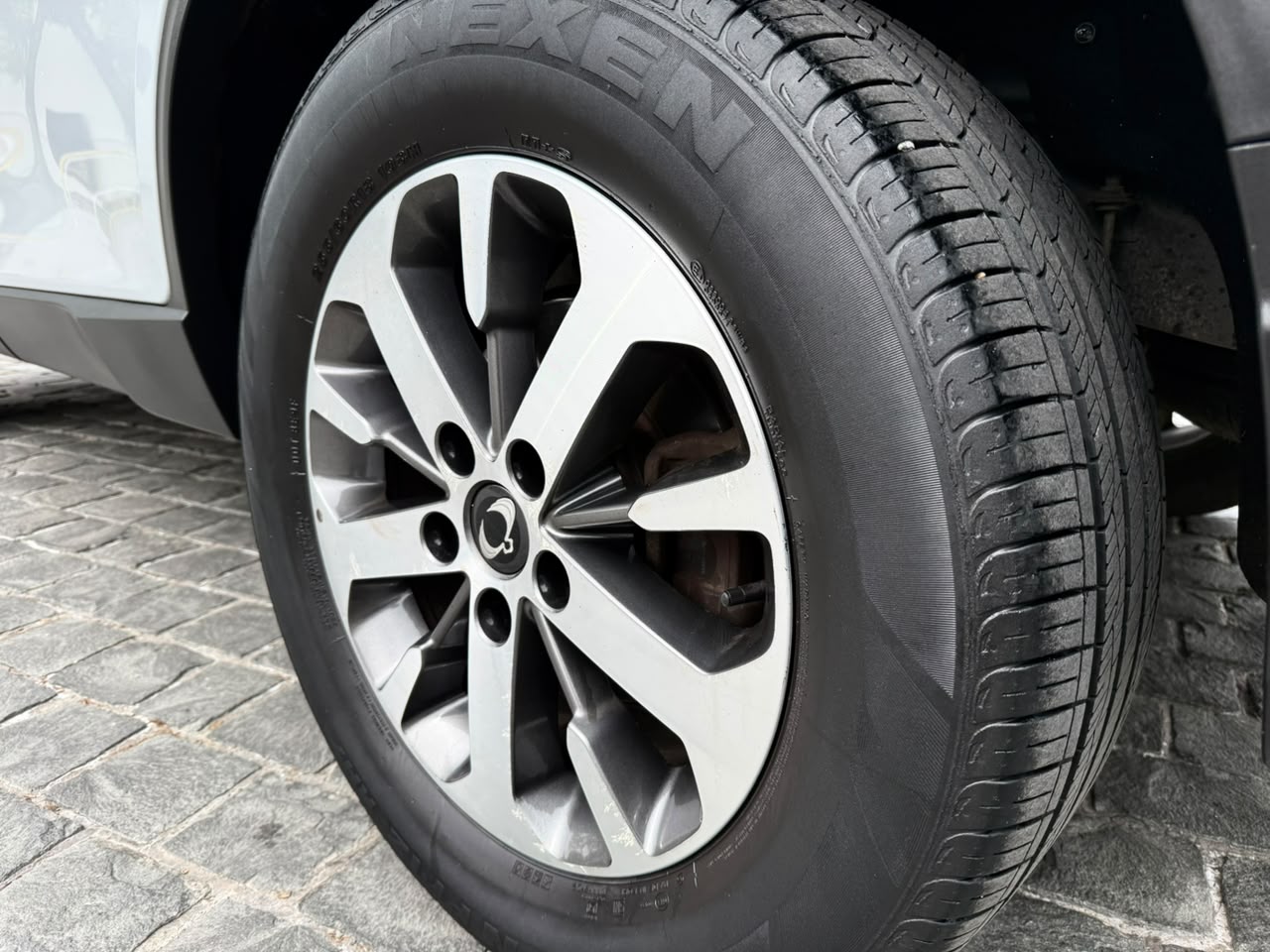 SsangYong Rexton New2.2 At Rexton — foto 11 de 19