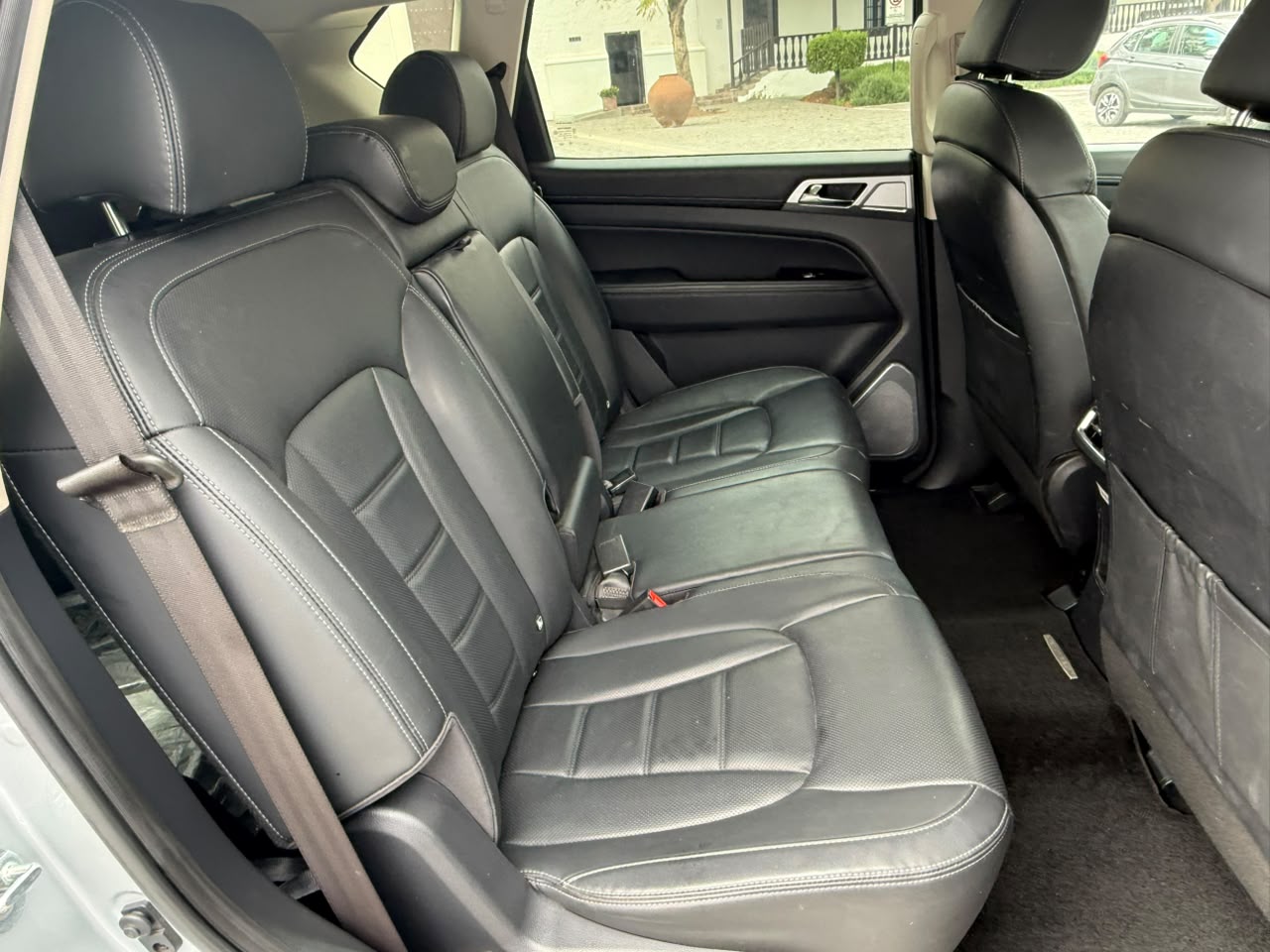 SsangYong Rexton New2.2 At Rexton — foto 17 de 19