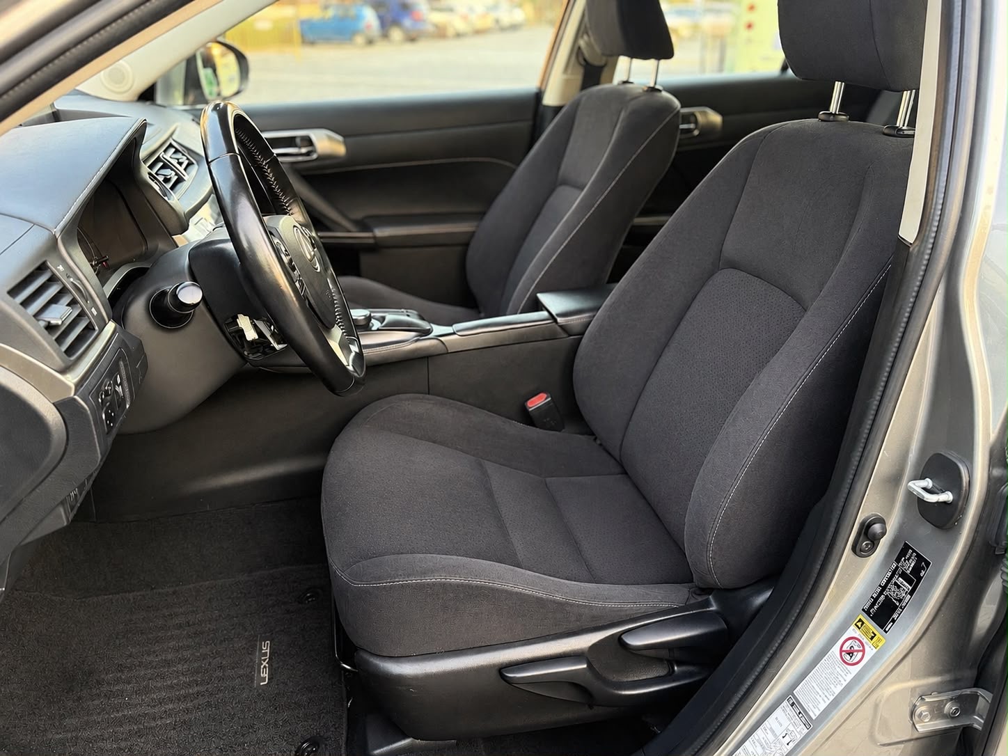 Lexus Ct200H Hb — foto 19 de 20