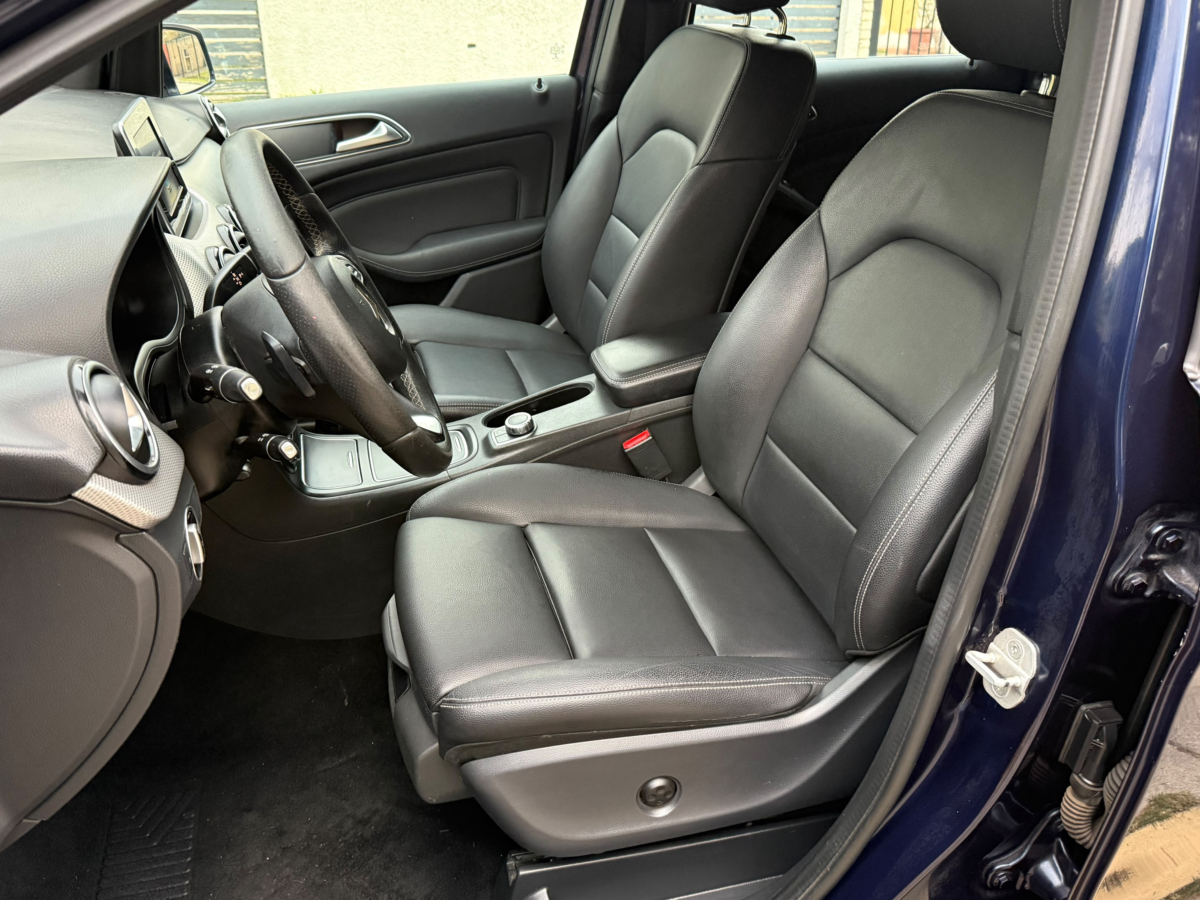 Mercedes-Benz B220 — foto 19 de 20