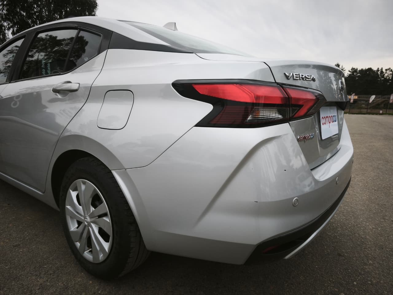 Nissan Versa Sense — foto 10 de 20