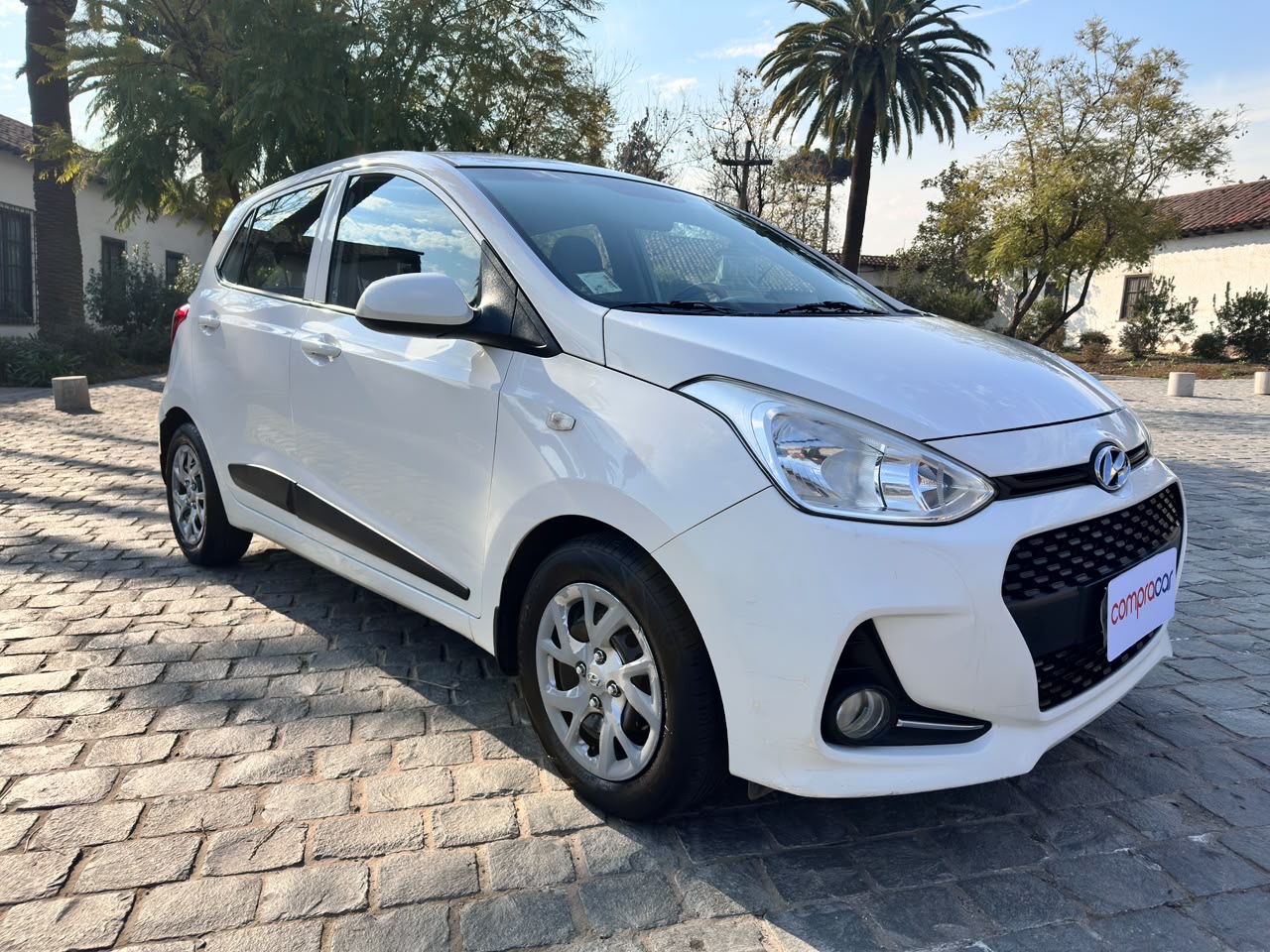 Hyundai Grand I10 — foto 2 de 18