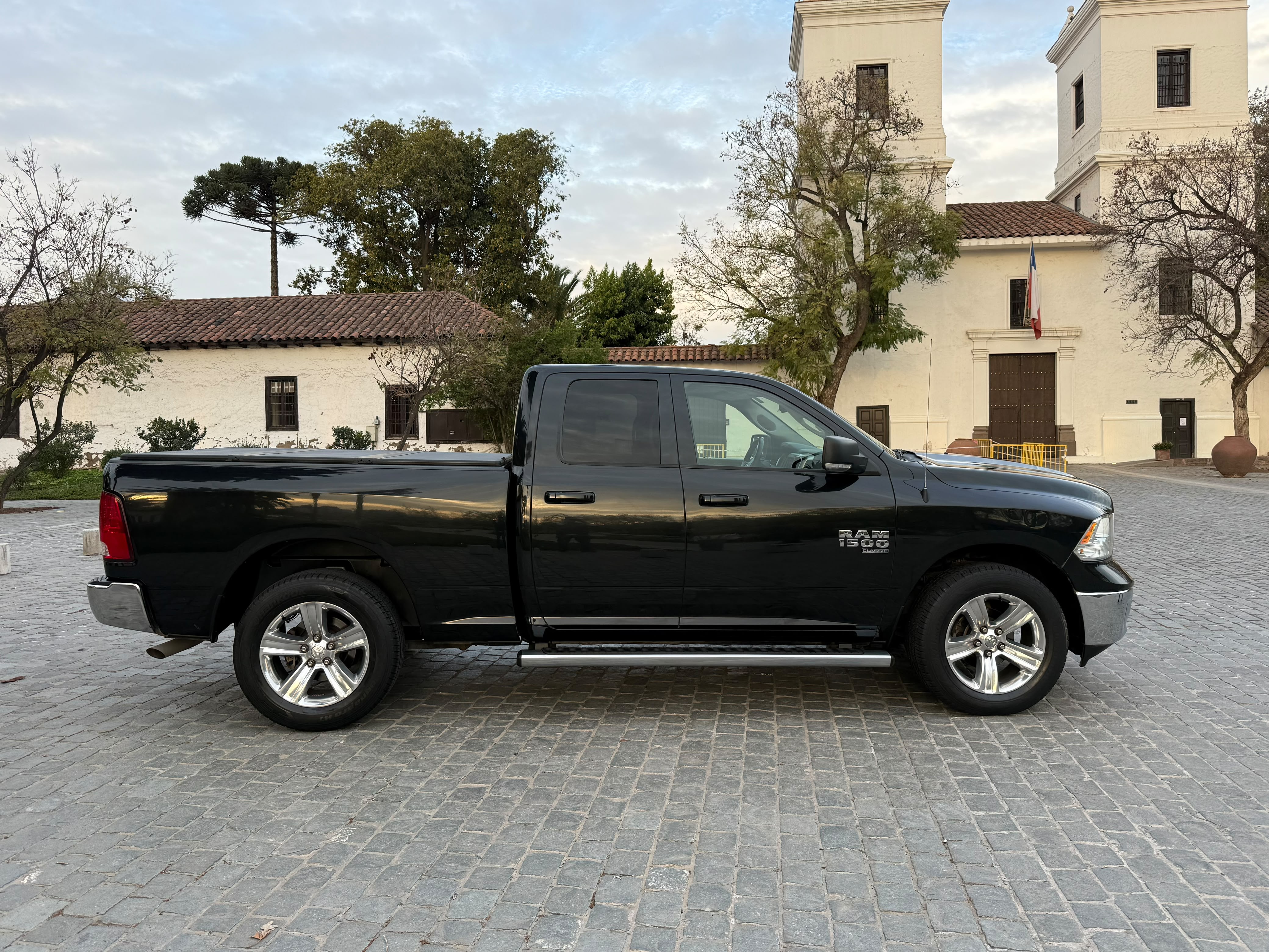 RAM 1500 Quad Slt — foto 6 de 20