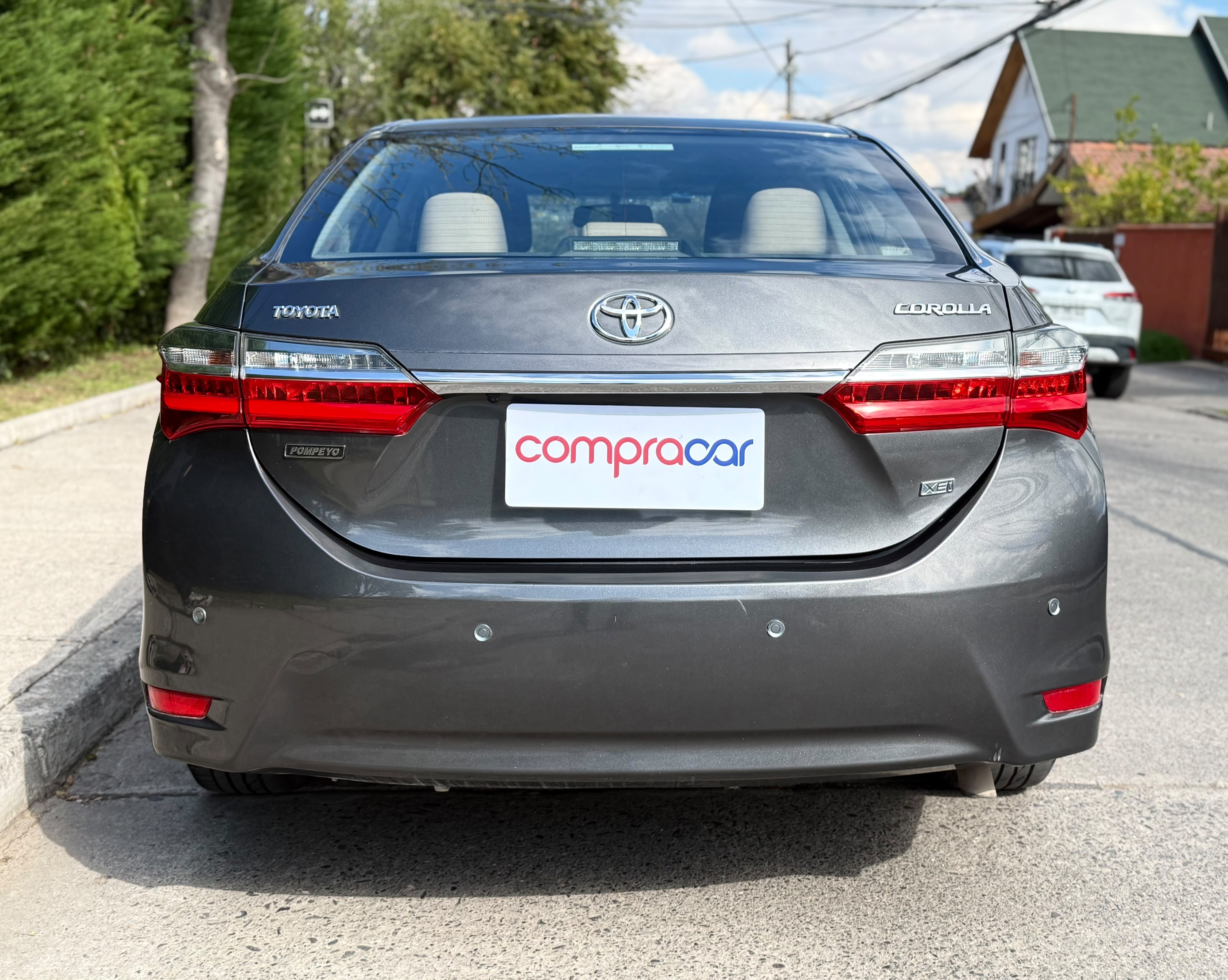 Toyota Corolla — foto 9 de 20
